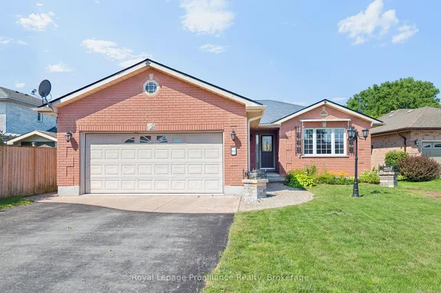 4 Wilmot Crt, Belleville 2