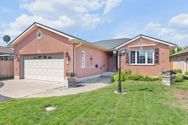 4 Wilmot Crt, Belleville 3