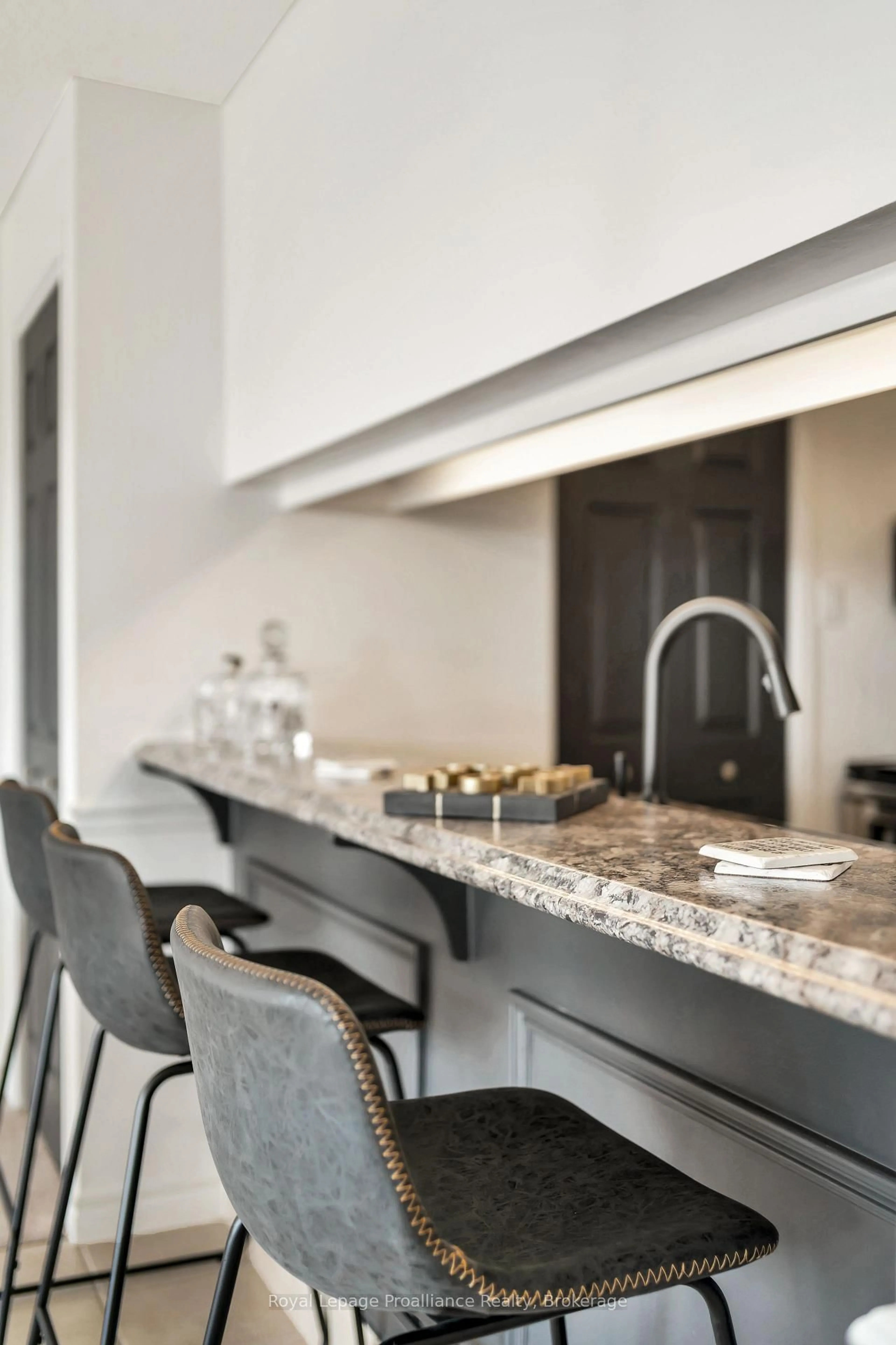Contemporary kitchen, ceramic/tile floor for 344 Front St #506, Belleville Ontario K8N 5M4
