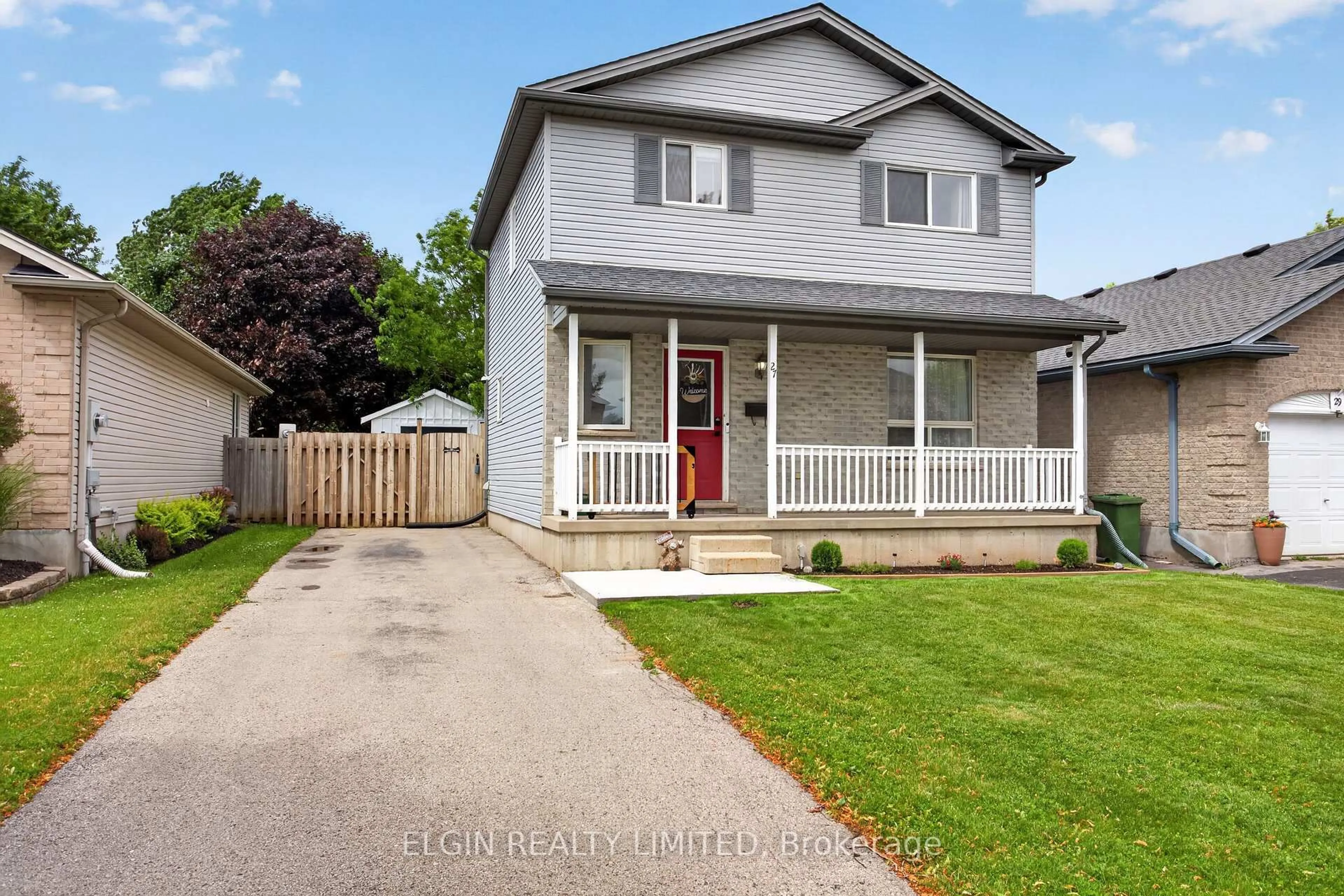Home with vinyl exterior material, street for 27 Cook Cres, St. Thomas Ontario N5R 6J3