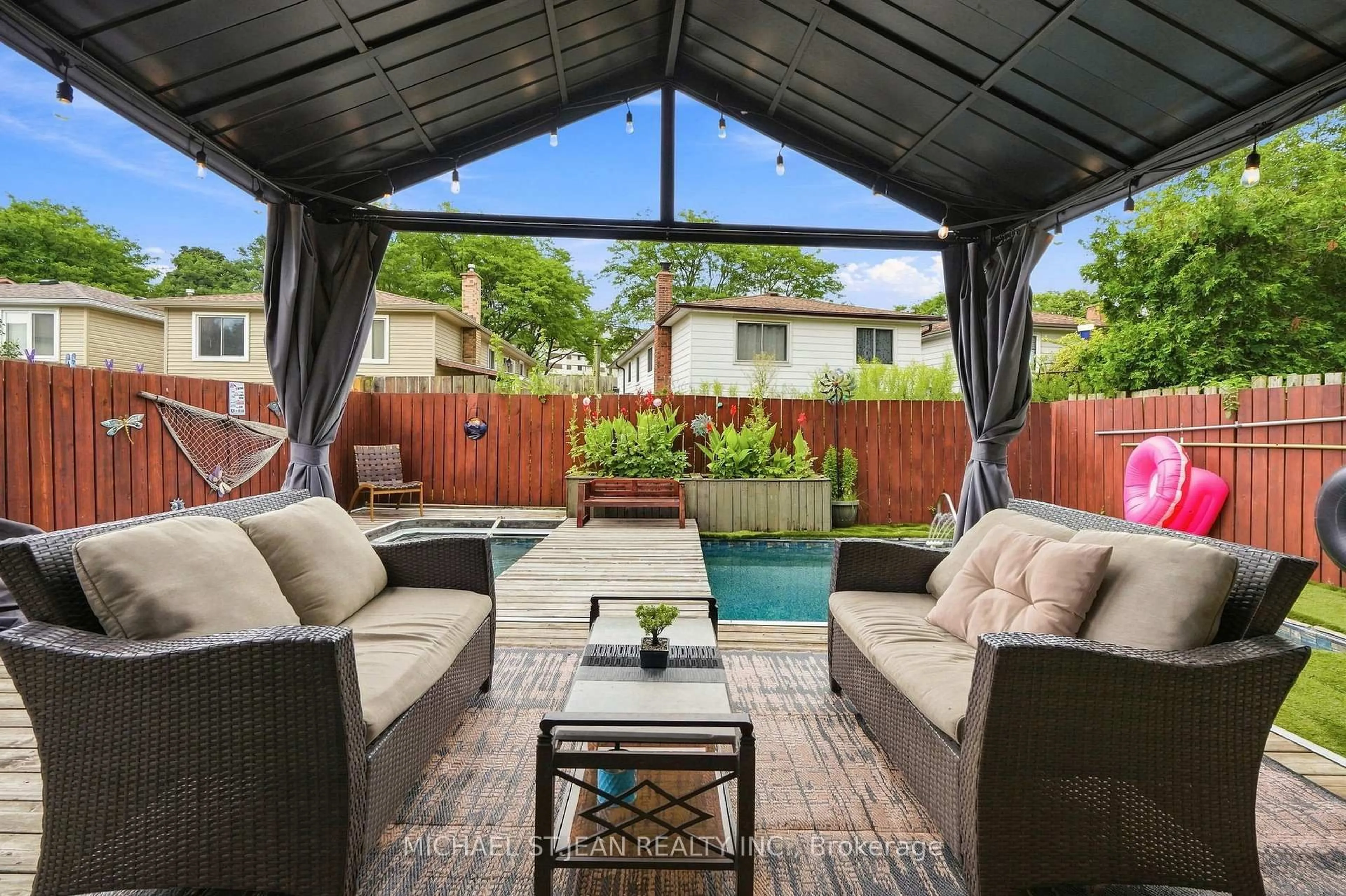 Patio, street for 49 Markson Cres, Hamilton Ontario L8T 4W3