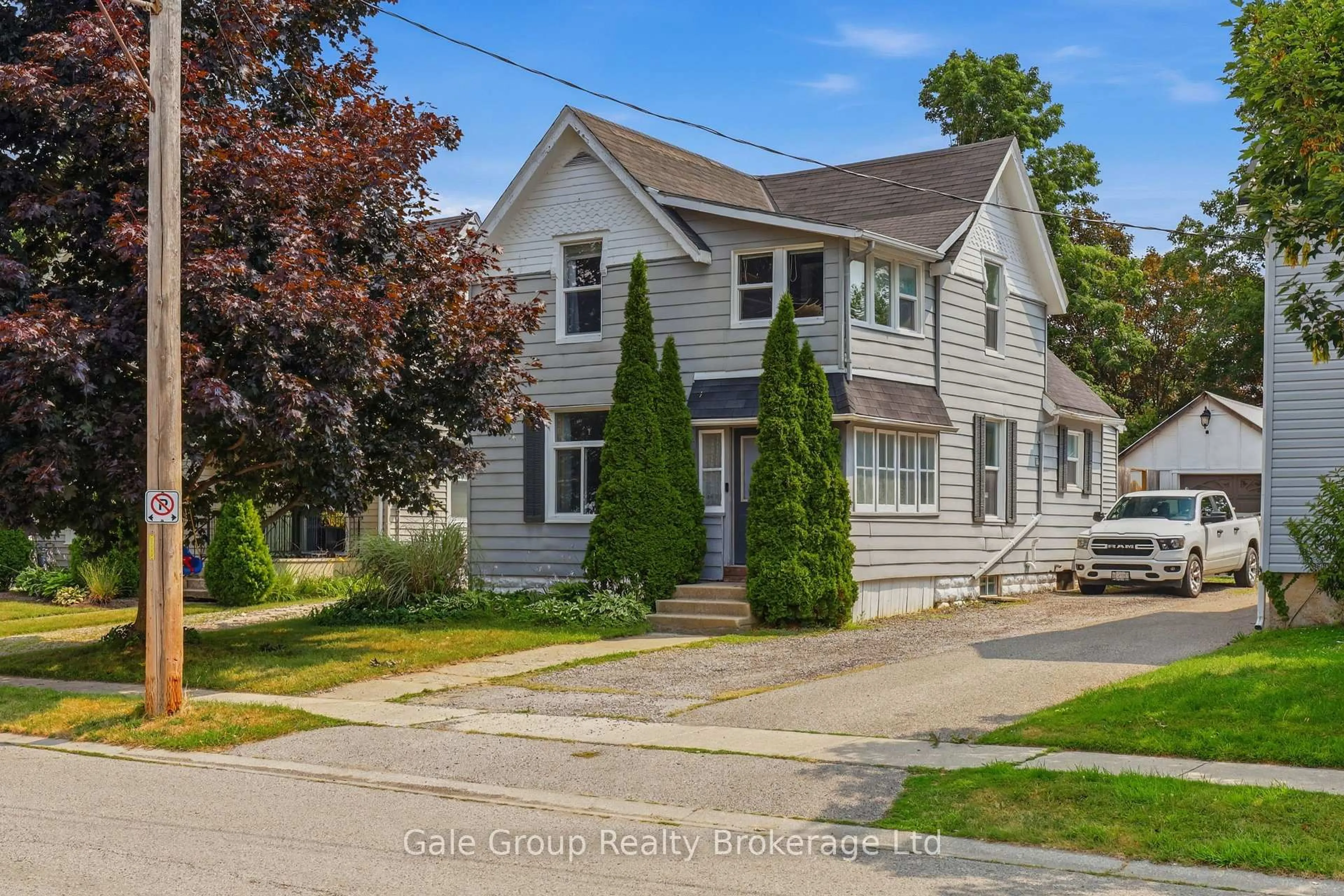 Unknown for 32 West Ave, St. Thomas Ontario N5R 3P5