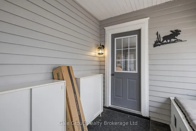 32 West Ave, St. Thomas 5