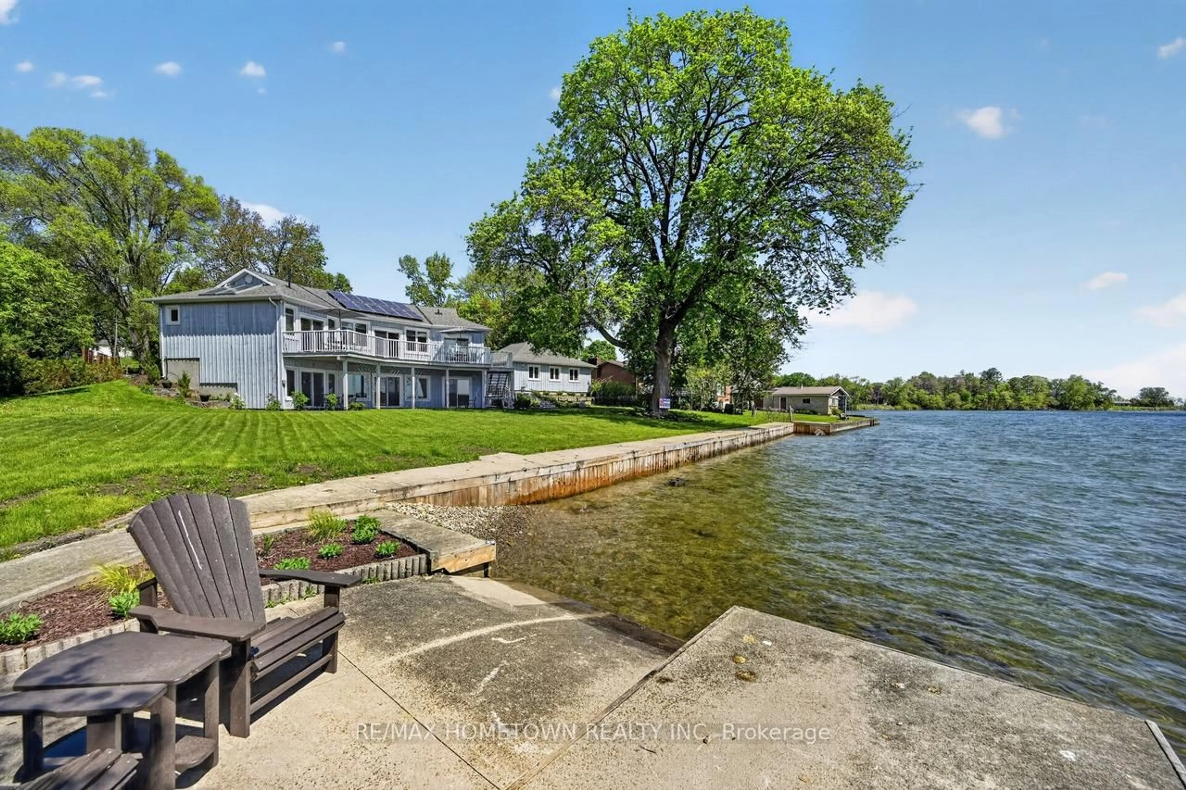 Patio, water/lake/river/ocean view for 1219 County Road 2 Rd, Augusta Ontario K6V 5T1