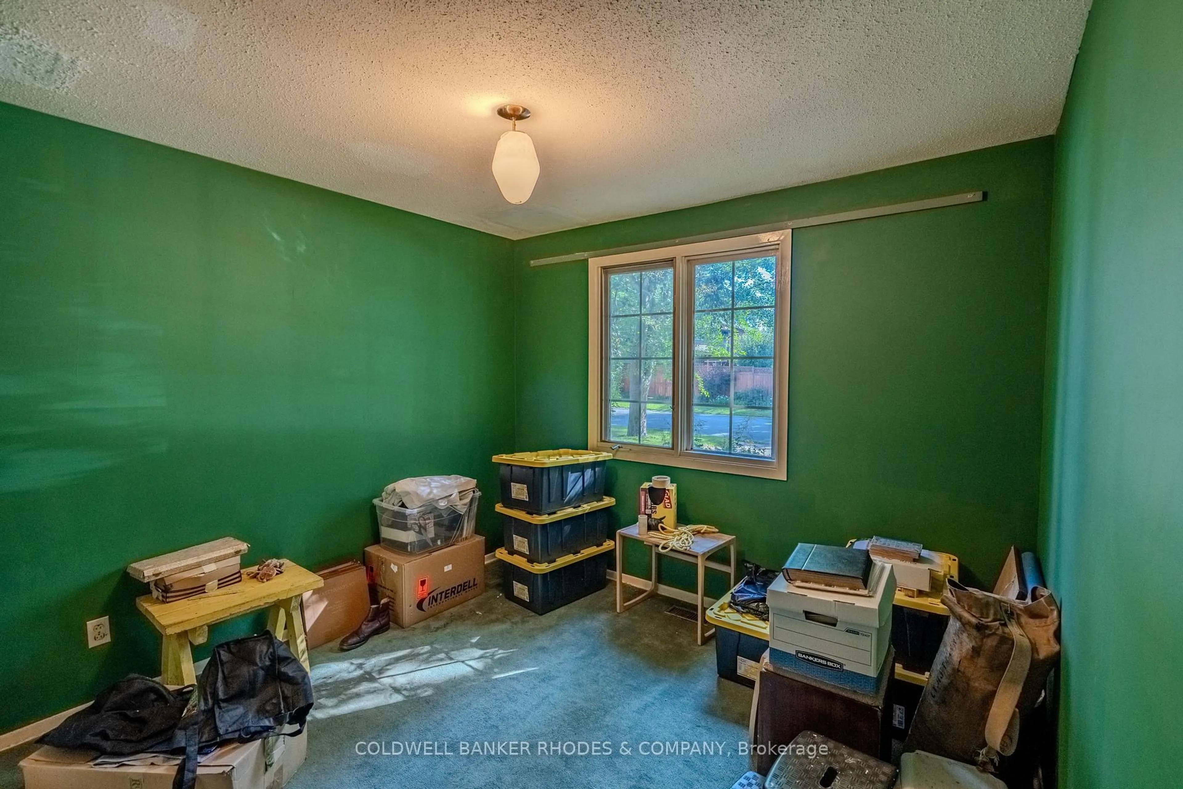 A pic of a room for 26 Crofton Rd, Ottawa Ontario K2G 0N3