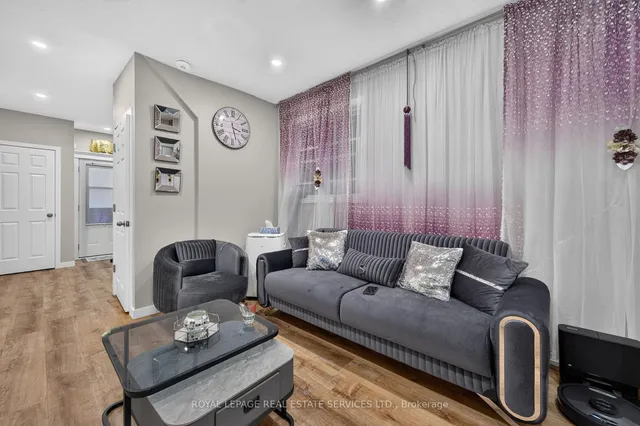 62 Erie Ave, Hamilton 5