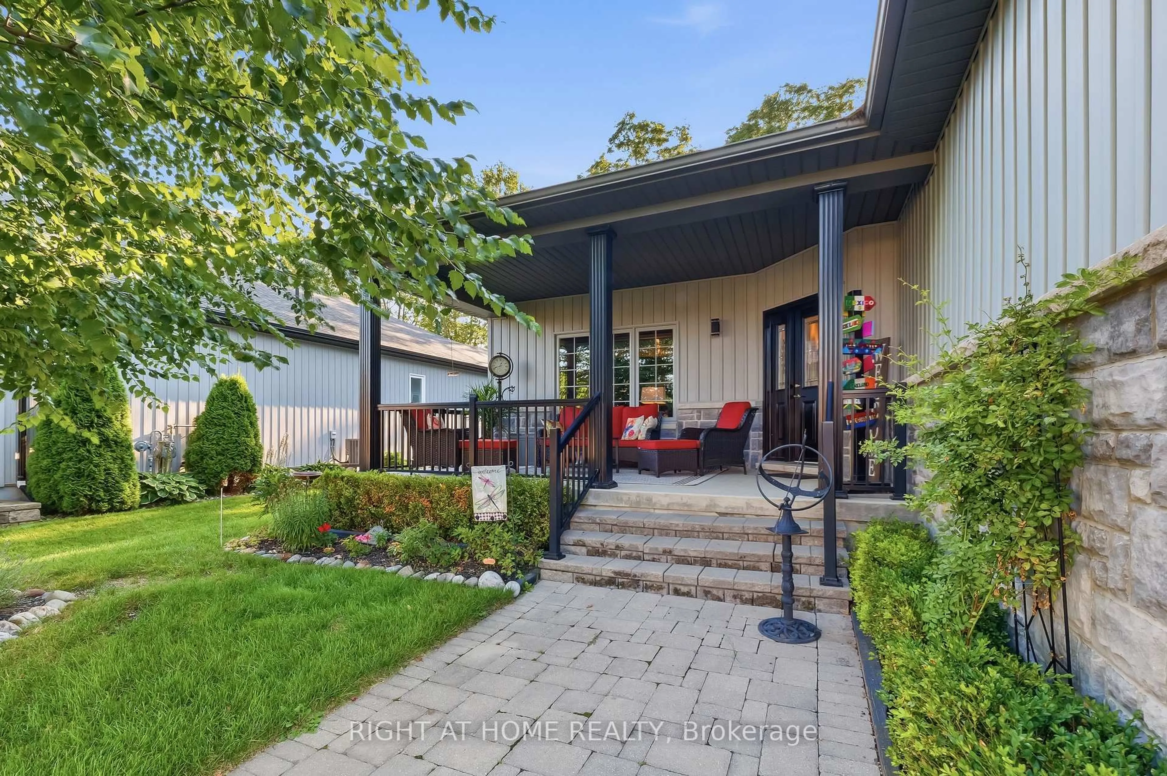 Patio, street for 19 Conger Dr, Prince Edward County Ontario K0K 3L0
