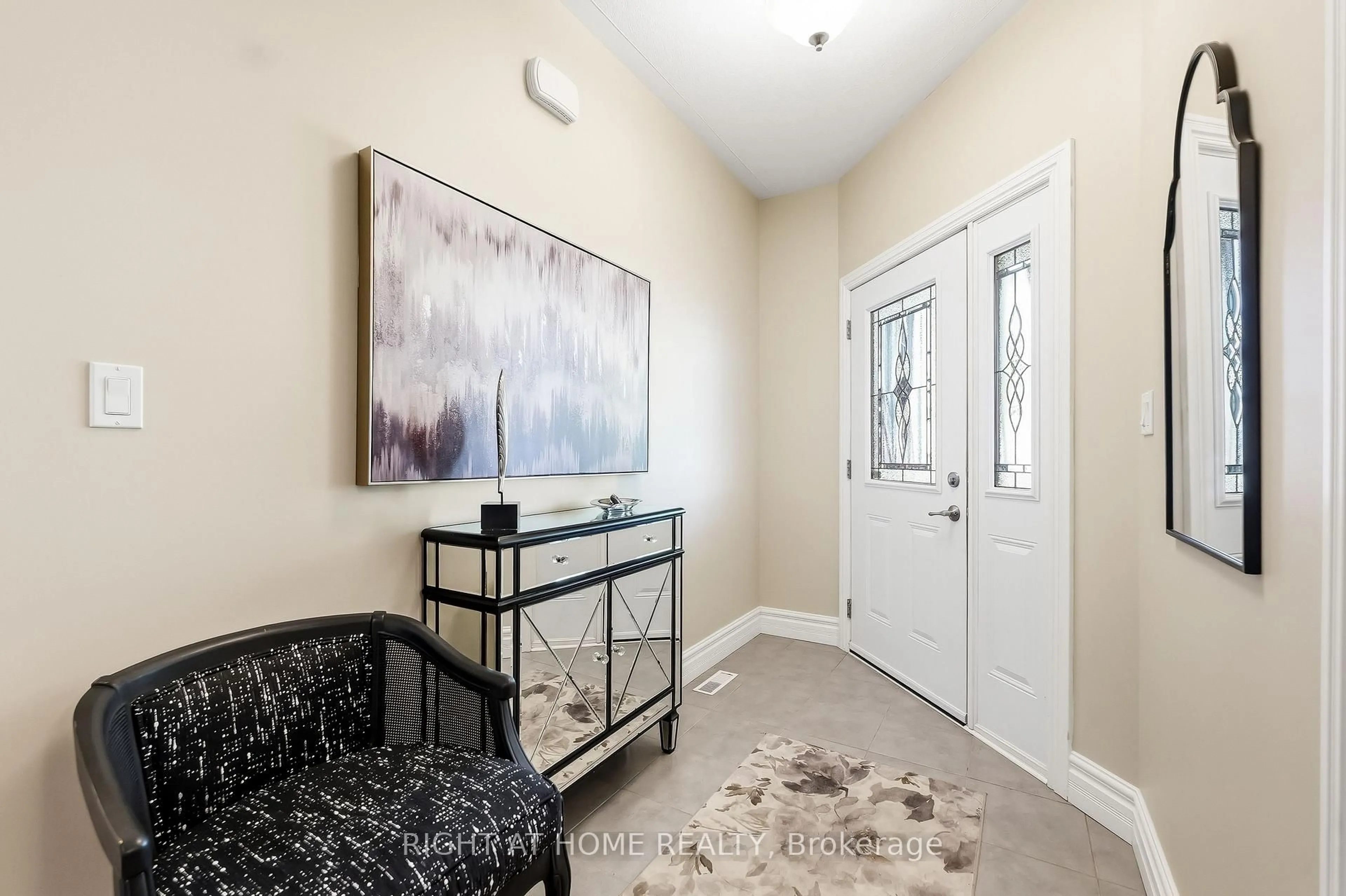 Indoor entryway for 19 Conger Dr, Prince Edward County Ontario K0K 3L0