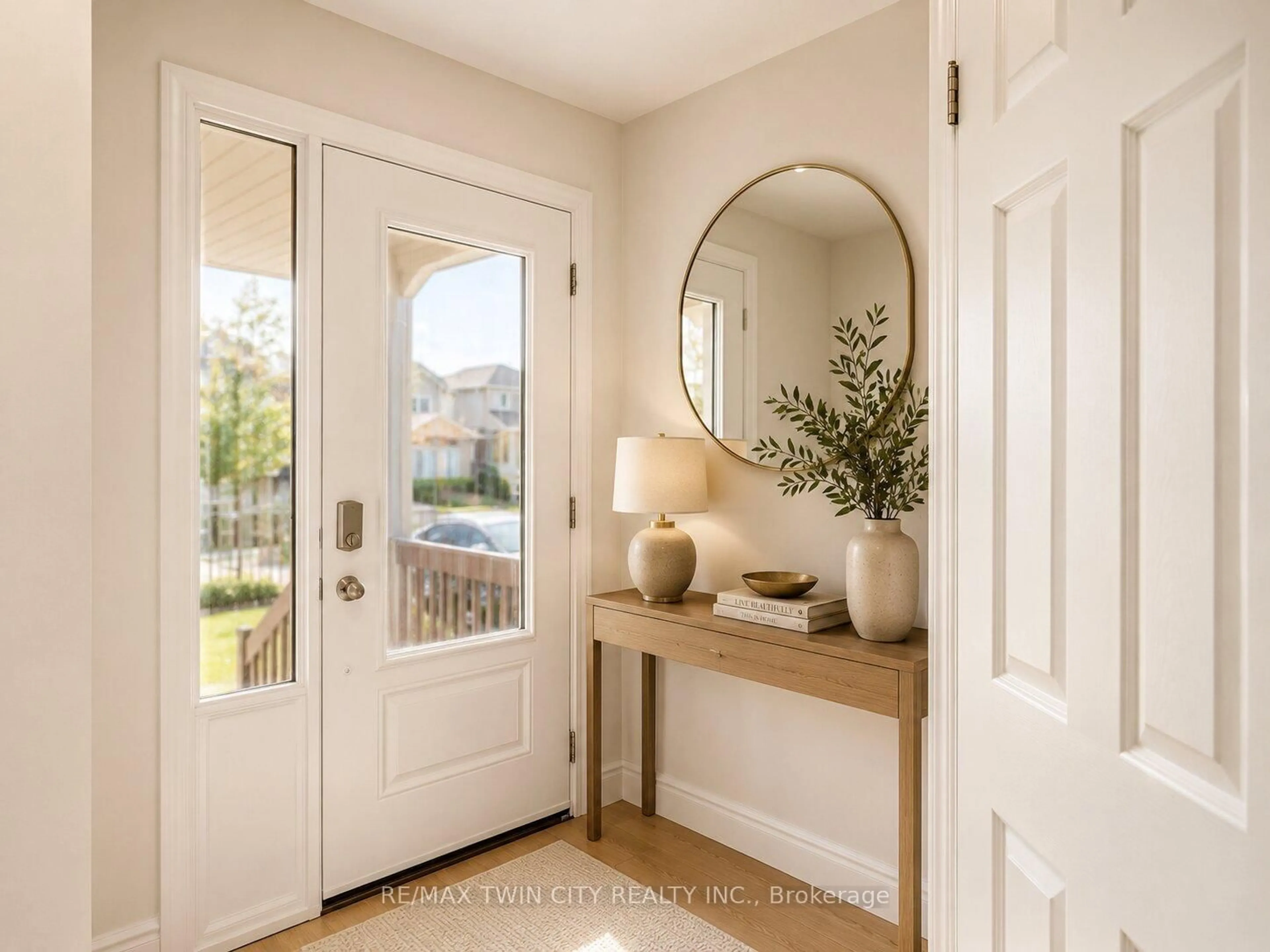Indoor entryway for 82 BRIDLEWREATH St, Kitchener Ontario N2E 3V6