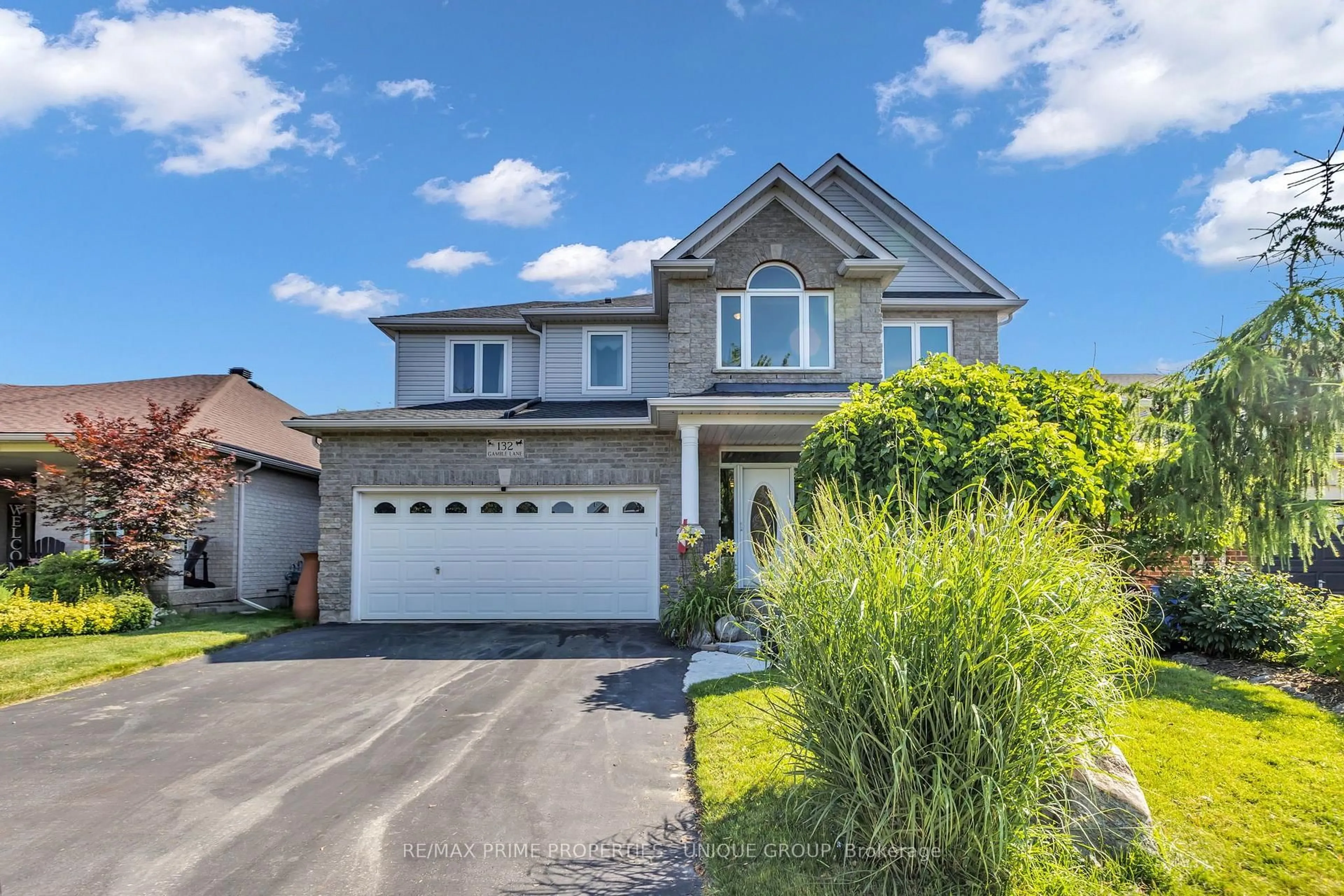 Home with vinyl exterior material, street for 132 Gamble Lane, Guelph/Eramosa Ontario N0B 2K0