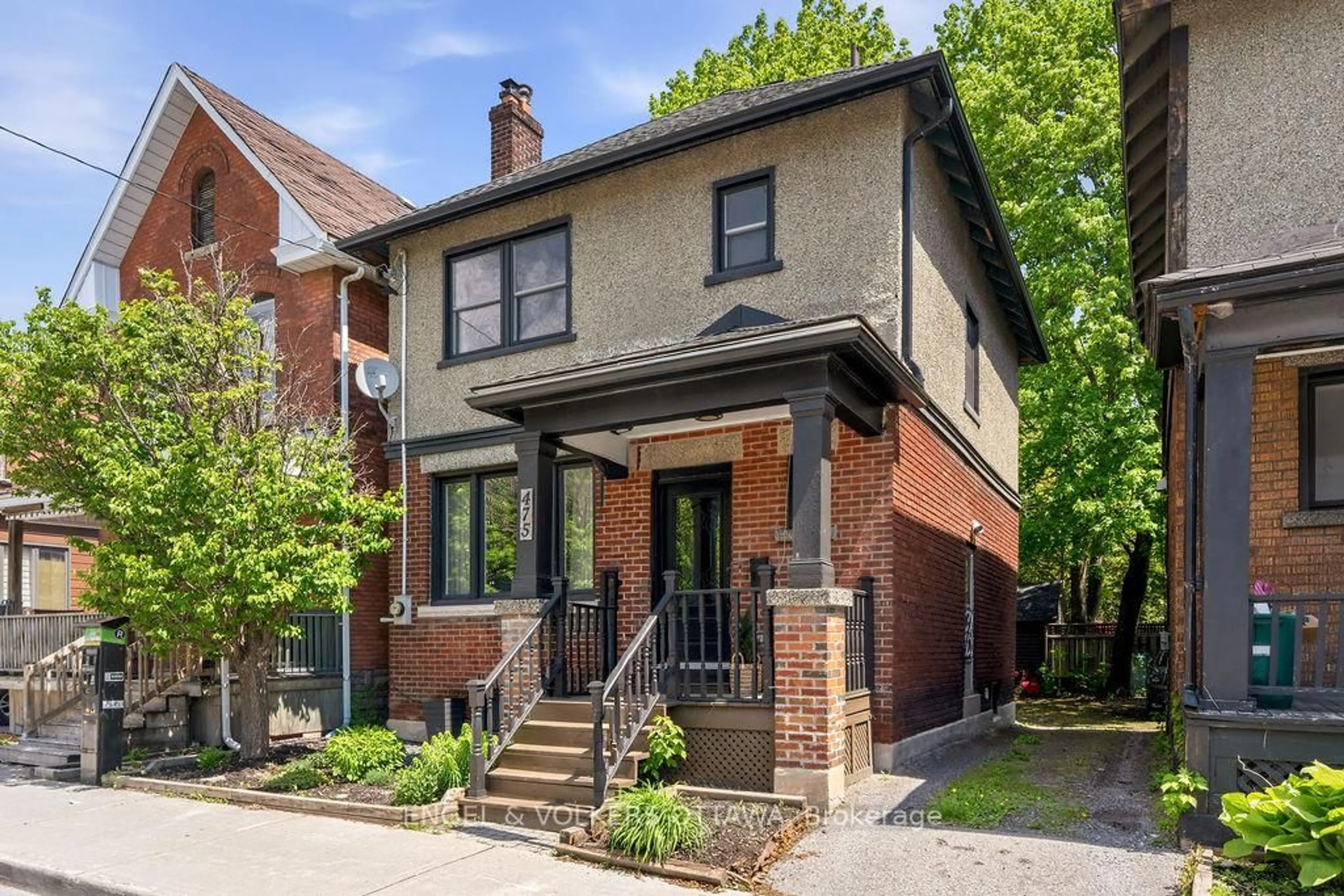 Home with brick exterior material, street for 475 Kent St, Ottawa Ontario K2P 2B6