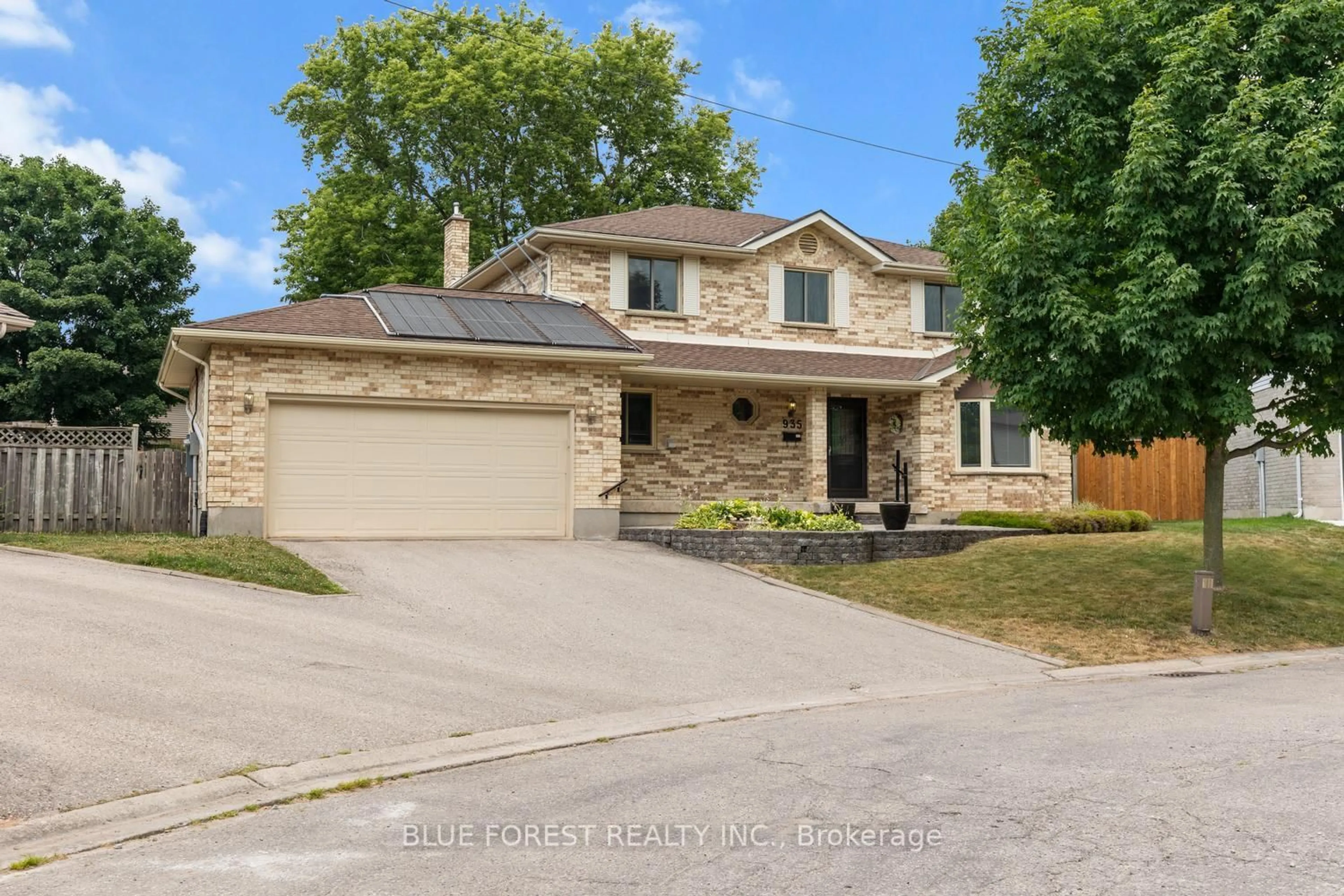Home with brick exterior material, street for 935 Country Club Pl, London South Ontario N6C 5R5