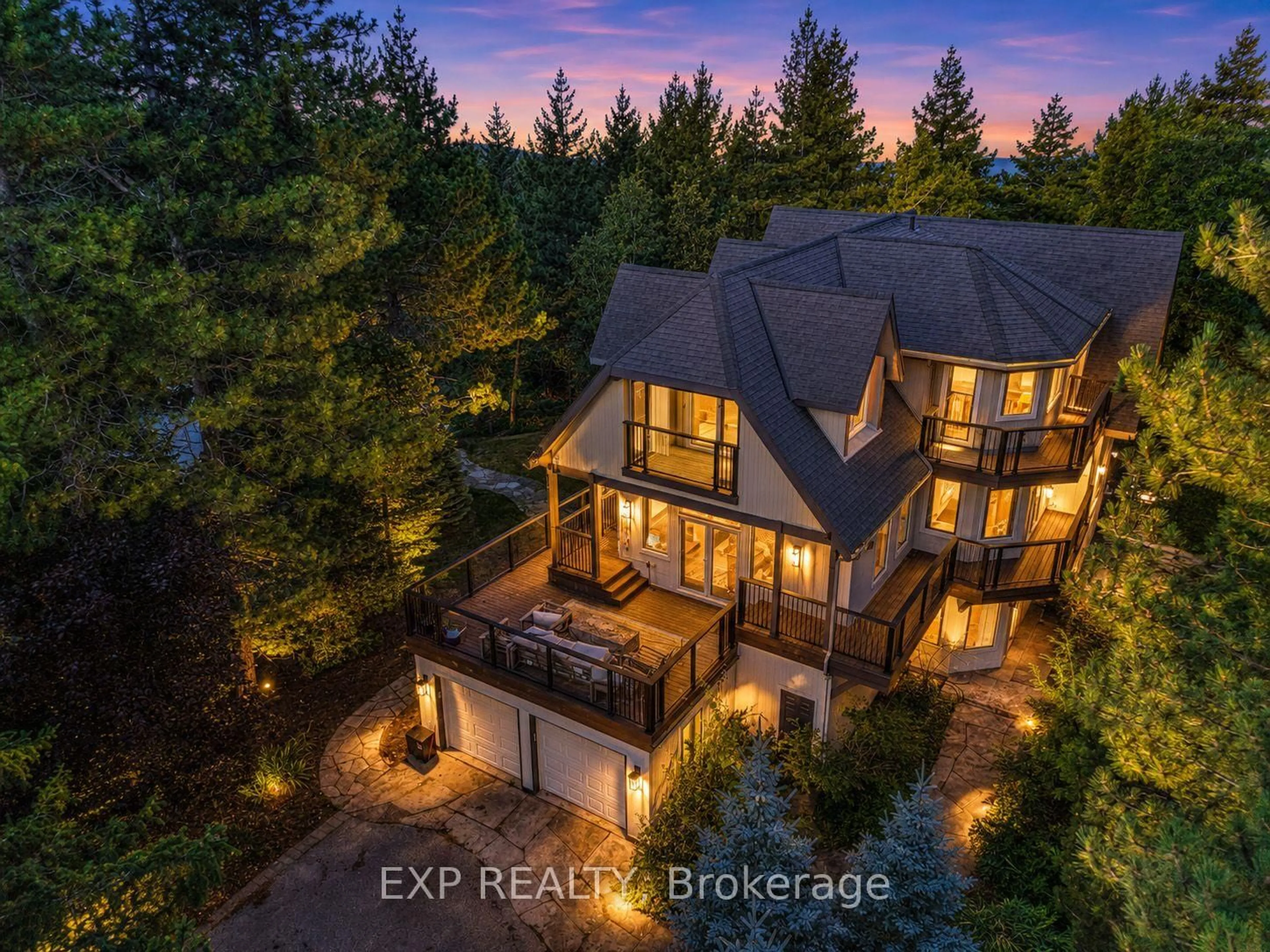 A pic from outside/outdoor area/front of a property/back of a property/a pic from drone, water/lake/river/ocean view for 106 Plater St, Blue Mountains Ontario L9Y 0R5
