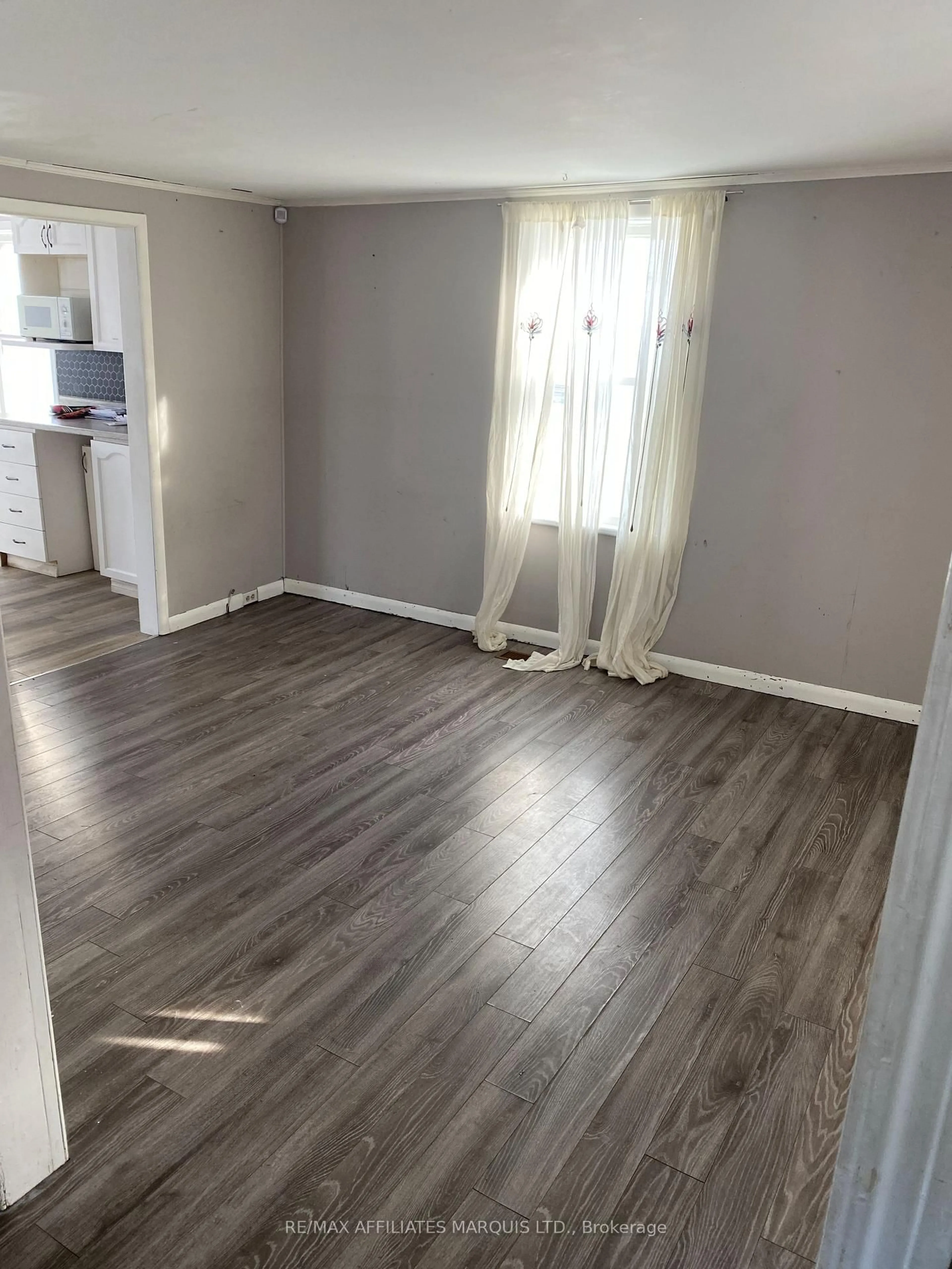 A pic of a room for 633 Augustus St, Cornwall Ontario K6J 3X2