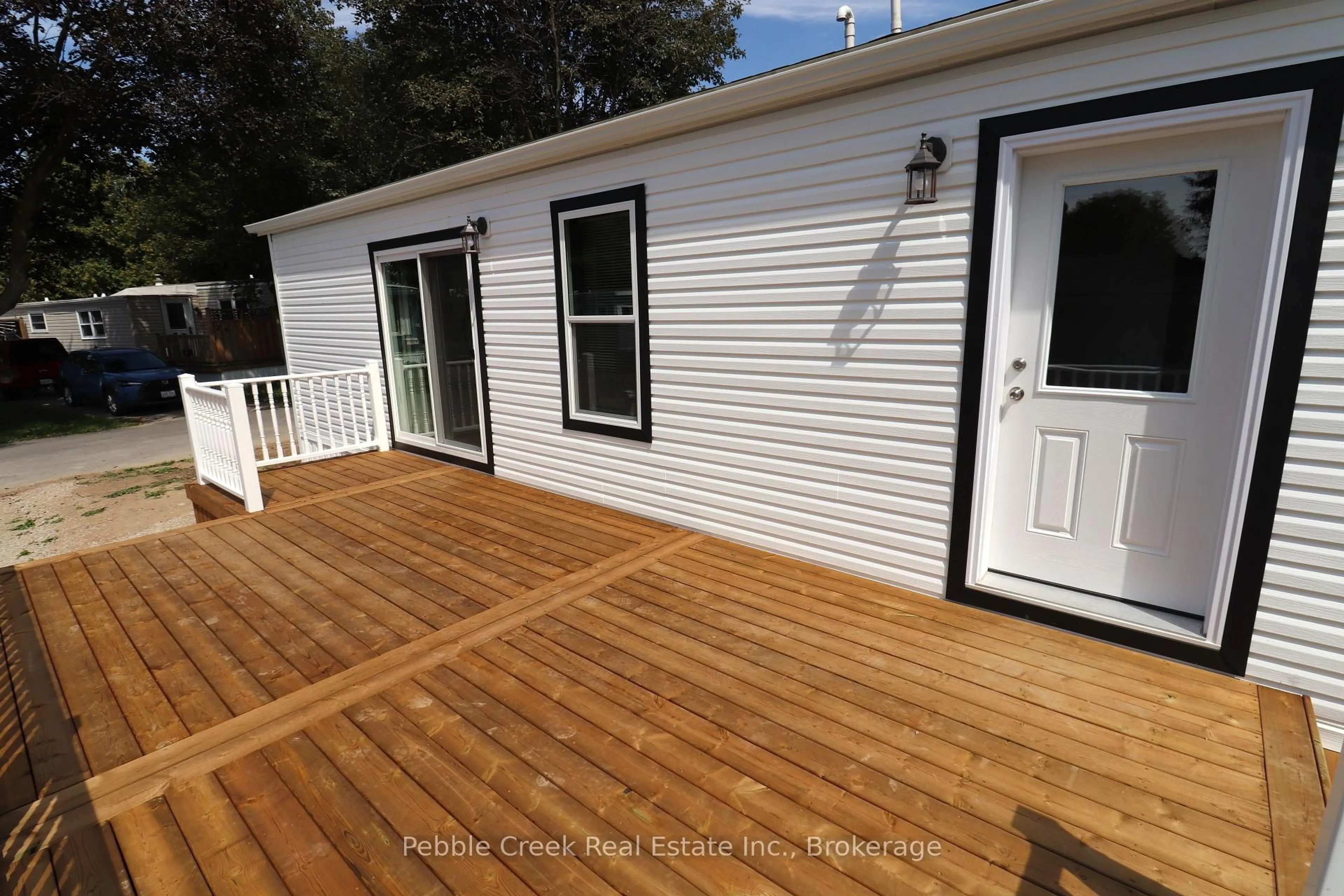 Home with vinyl exterior material, street for 17 Sutton Dr, Ashfield-Colborne-Wawanosh Ontario N7A 3Y3