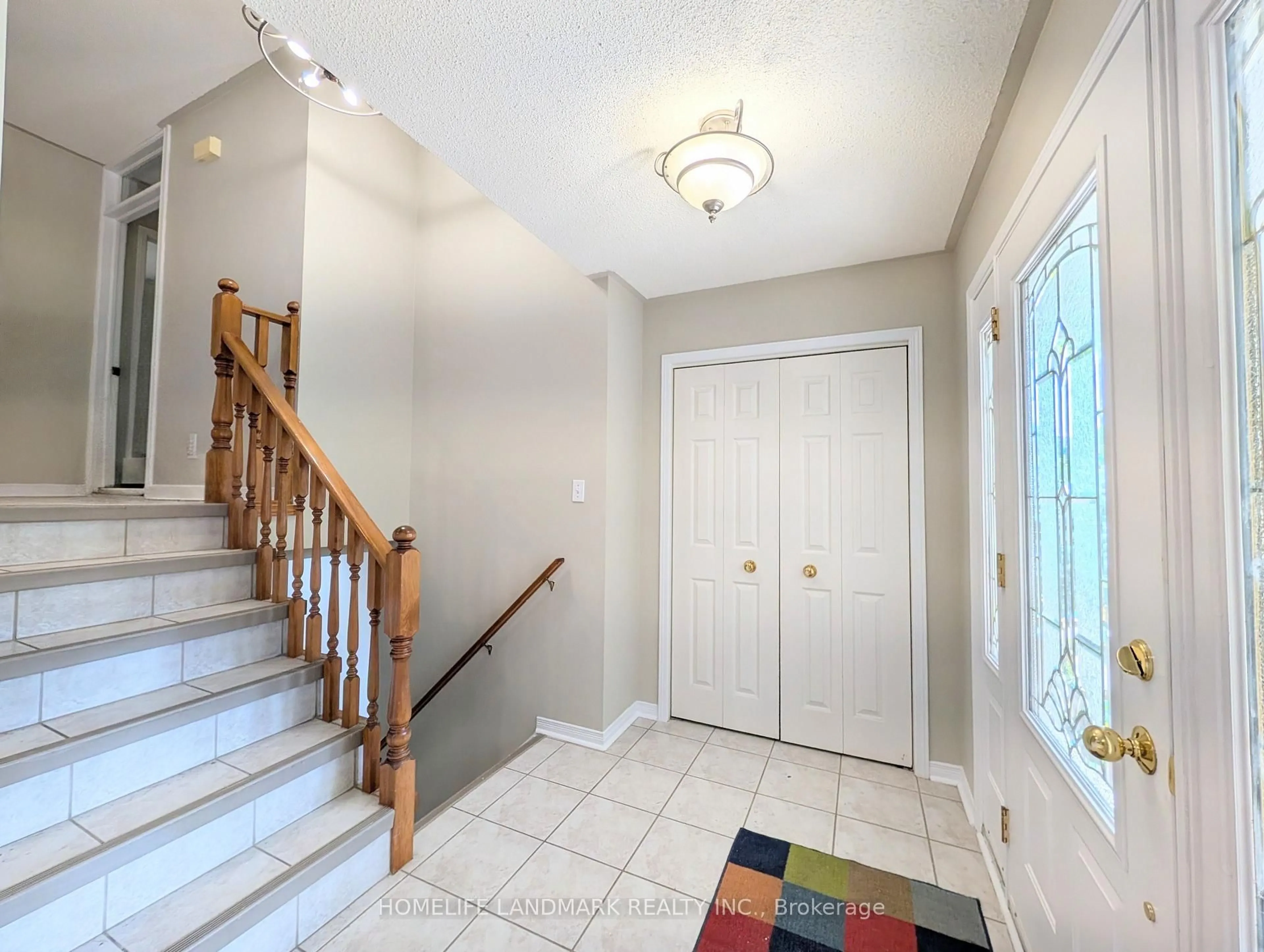 Indoor entryway for 3 Pacifico Pl, St. Catharines Ontario L2S 3N5