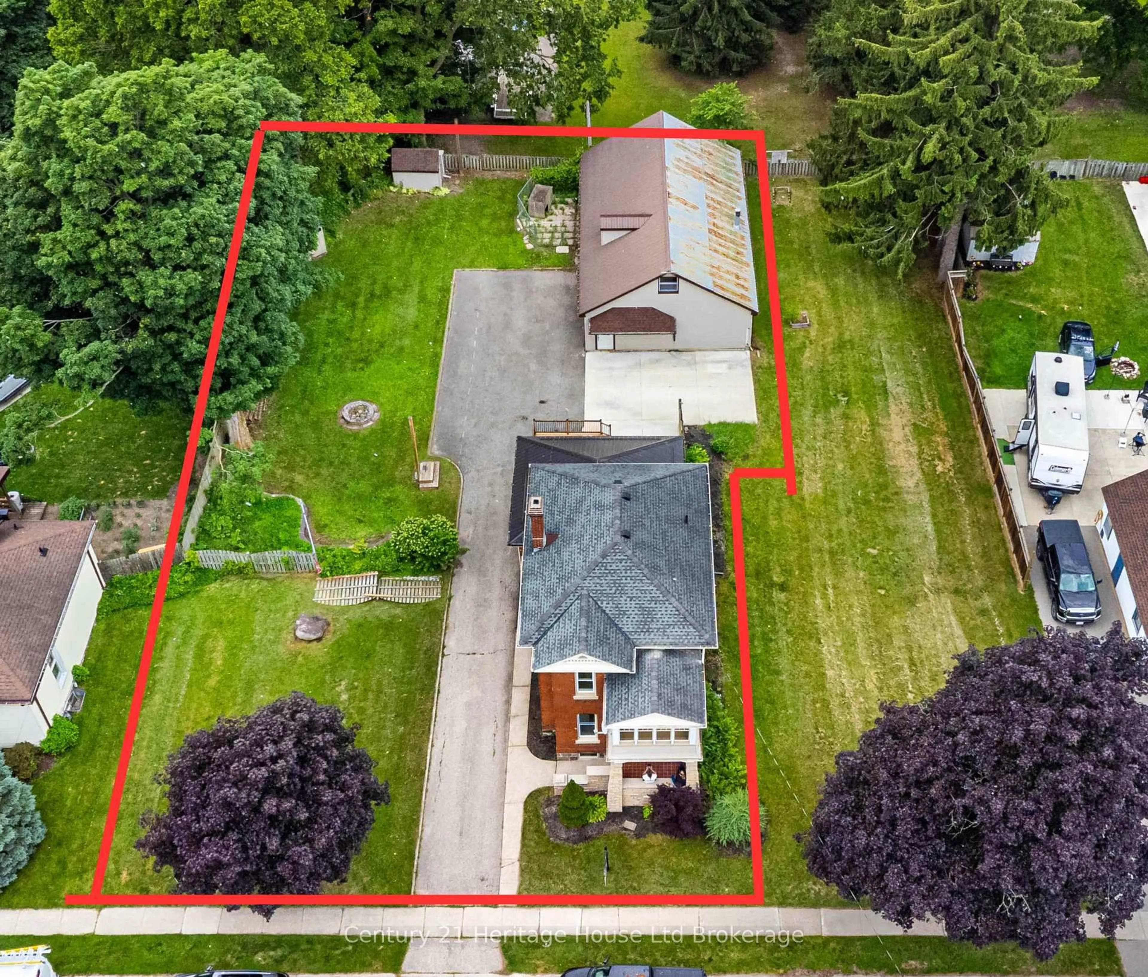 A pic from outside/outdoor area/front of a property/back of a property/a pic from drone, street for 152 Blandford St #Part 1 & 2, East Zorra-Tavistock Ontario N0J 1M0