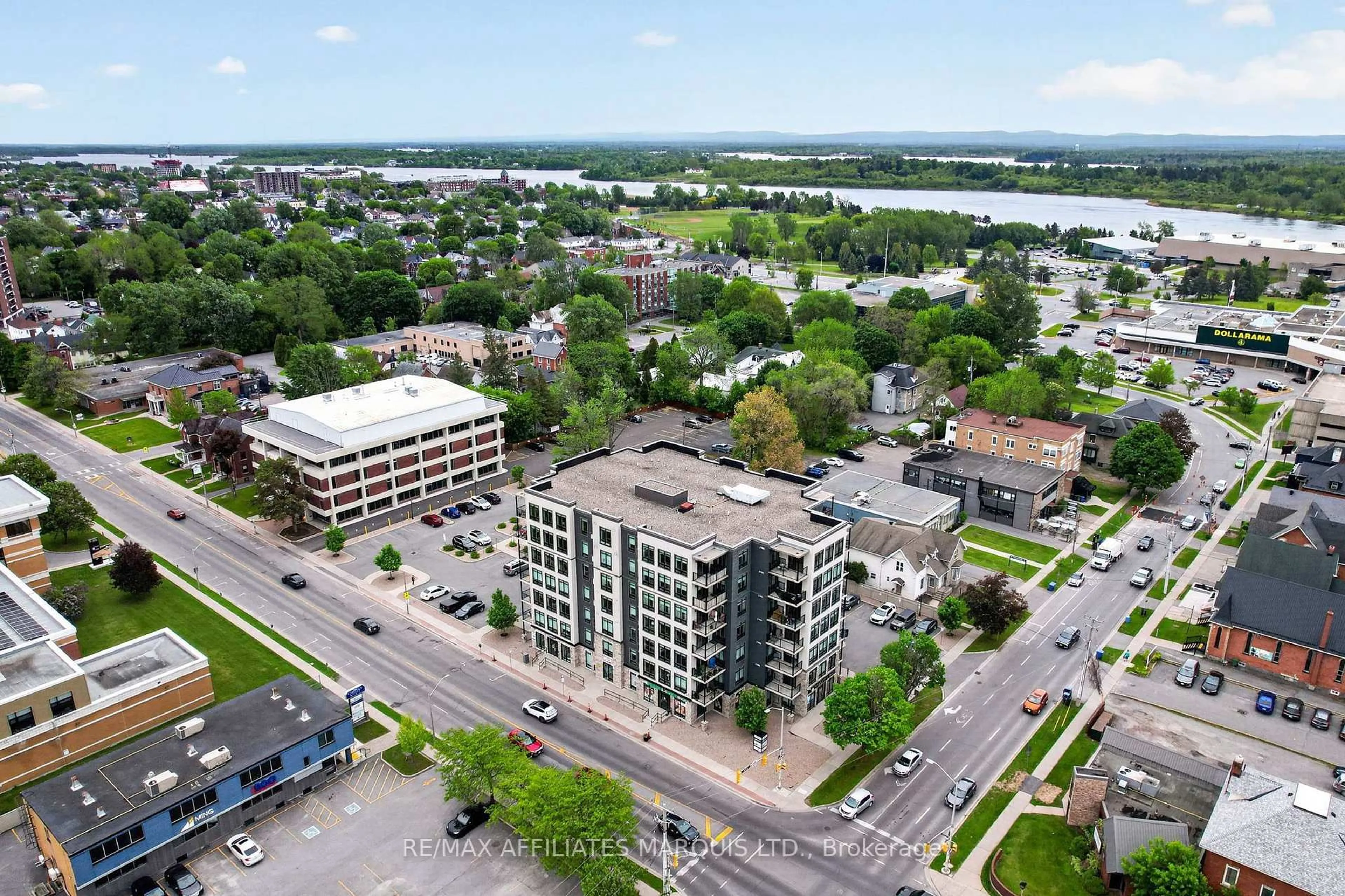 A pic from outside/outdoor area/front of a property/back of a property/a pic from drone, unknown for 108 Second St #200, Cornwall Ontario K6H 3H1