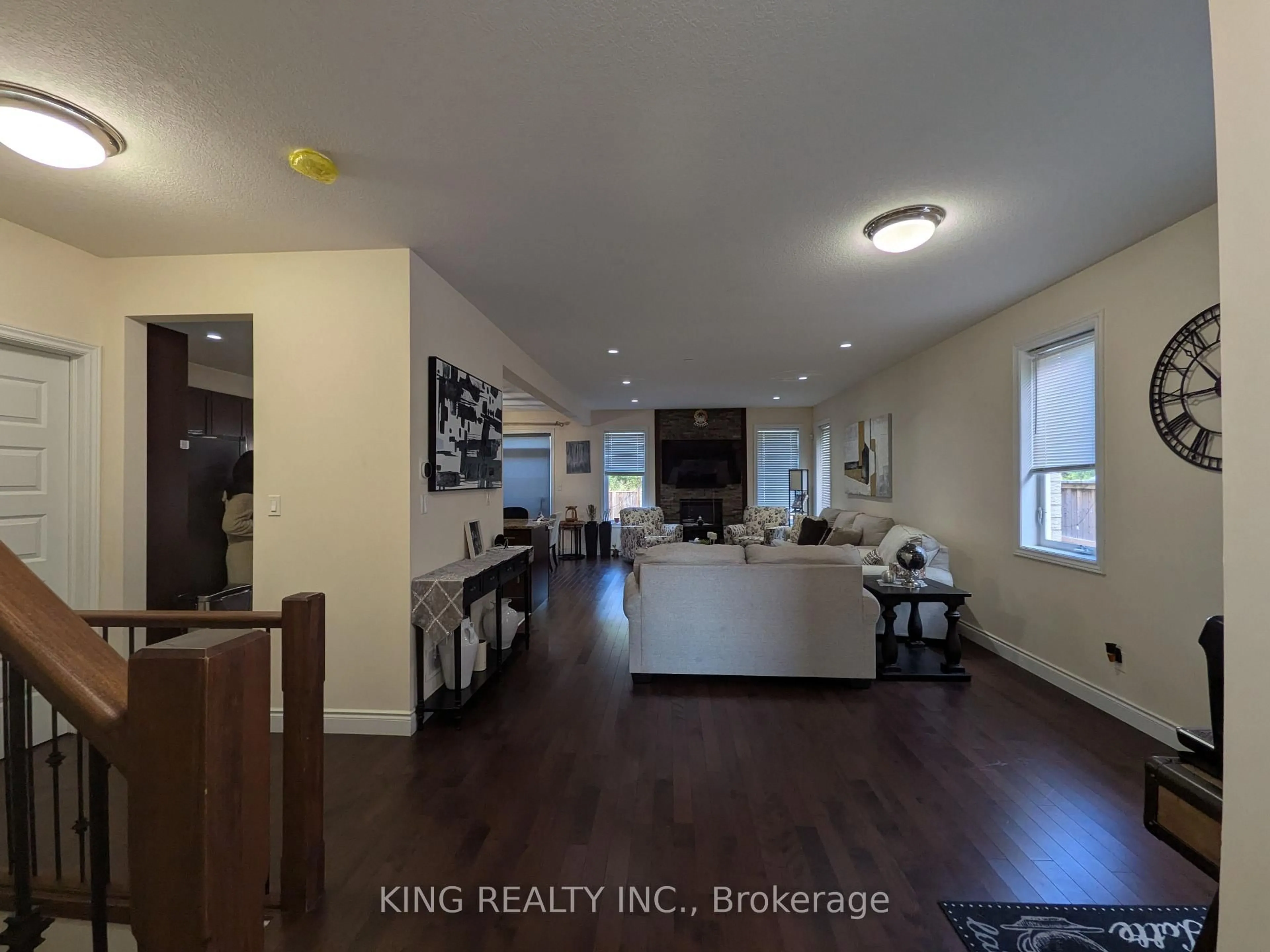 Unknown for 1624 Finley Cres, London North Ontario N6G 0T1