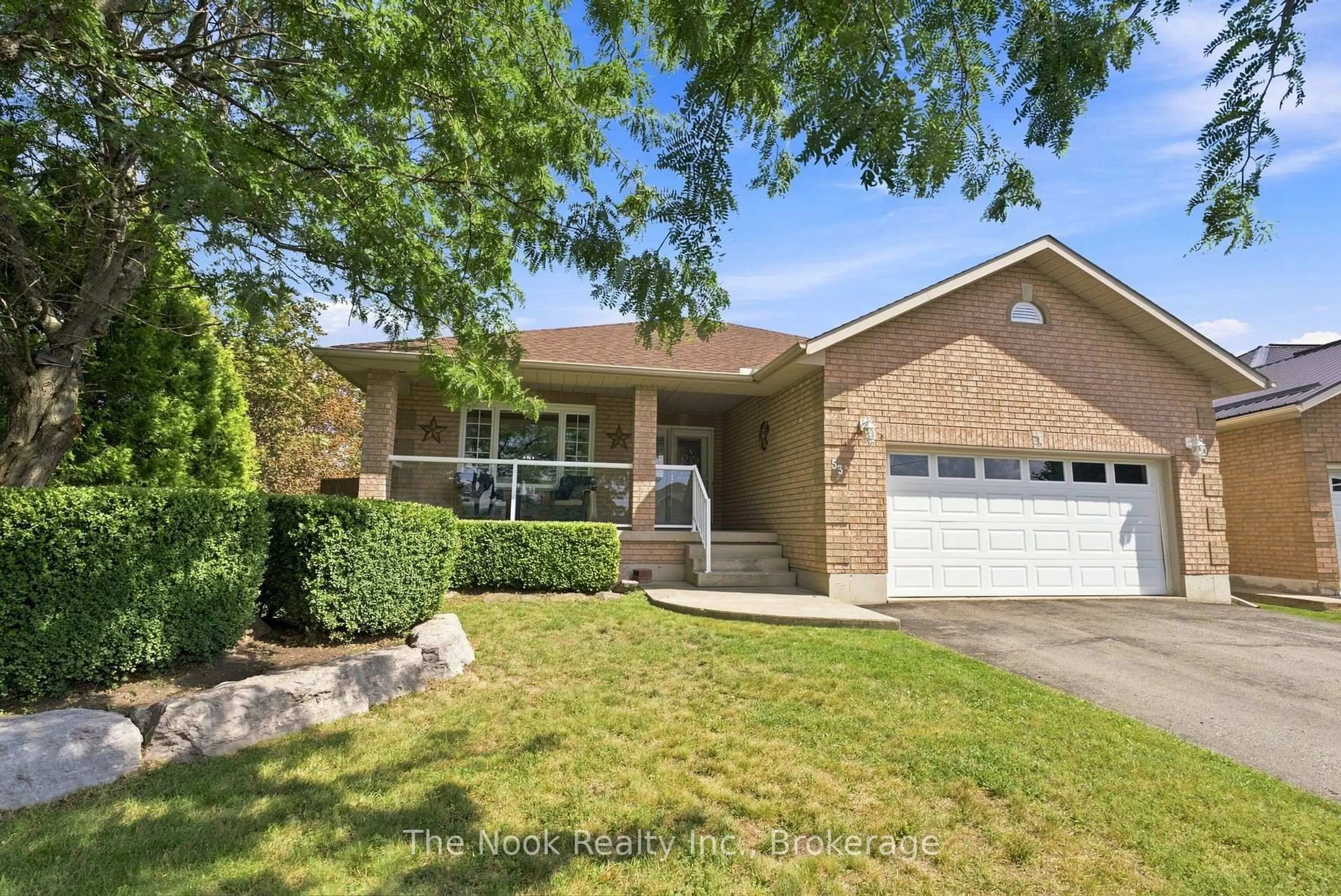 Home with brick exterior material, street for 53 Eakins Crt, Kawartha Lakes Ontario K9V 6J9