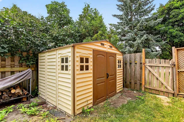 23 Whitegate Cres, Ottawa 4