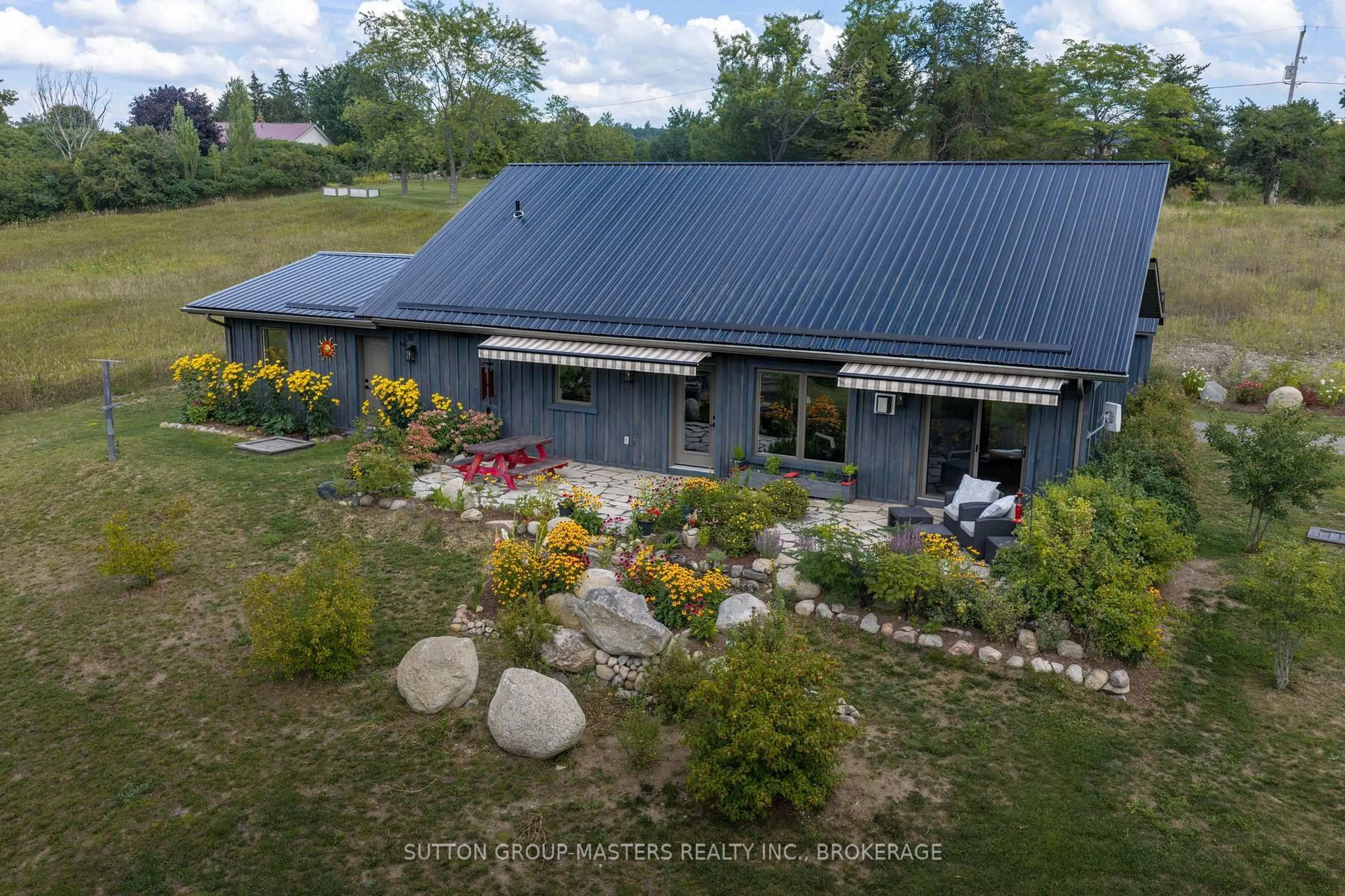 A pic from outside/outdoor area/front of a property/back of a property/a pic from drone, building for 715 Moira Rd, Stirling Ontario K0K 3E0