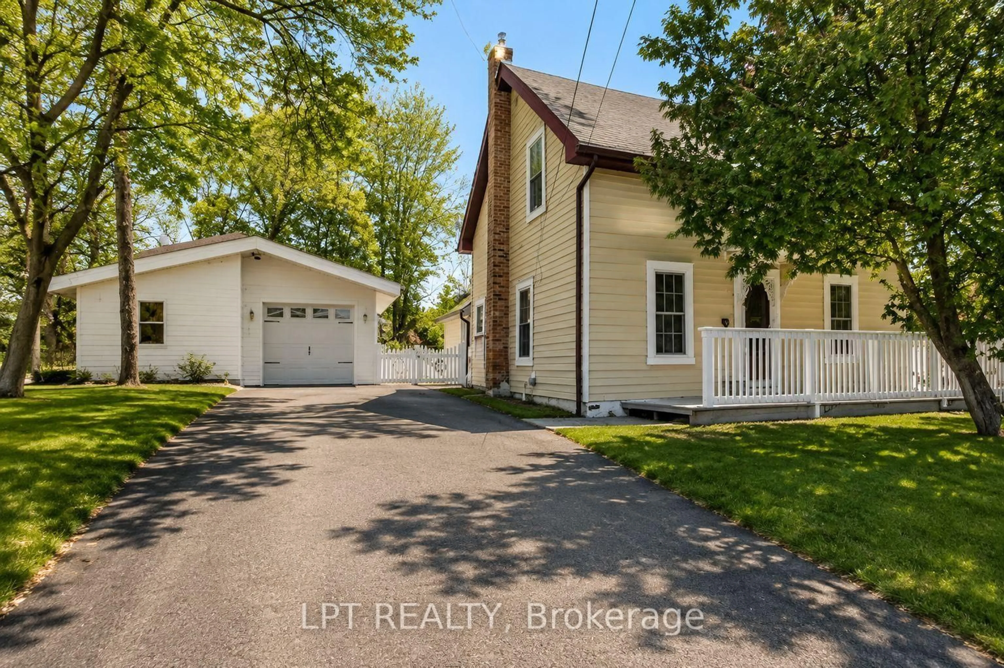 A pic from outside/outdoor area/front of a property/back of a property/a pic from drone, street for 3472 Monck Rd, Kawartha Lakes Ontario K0M 1K0