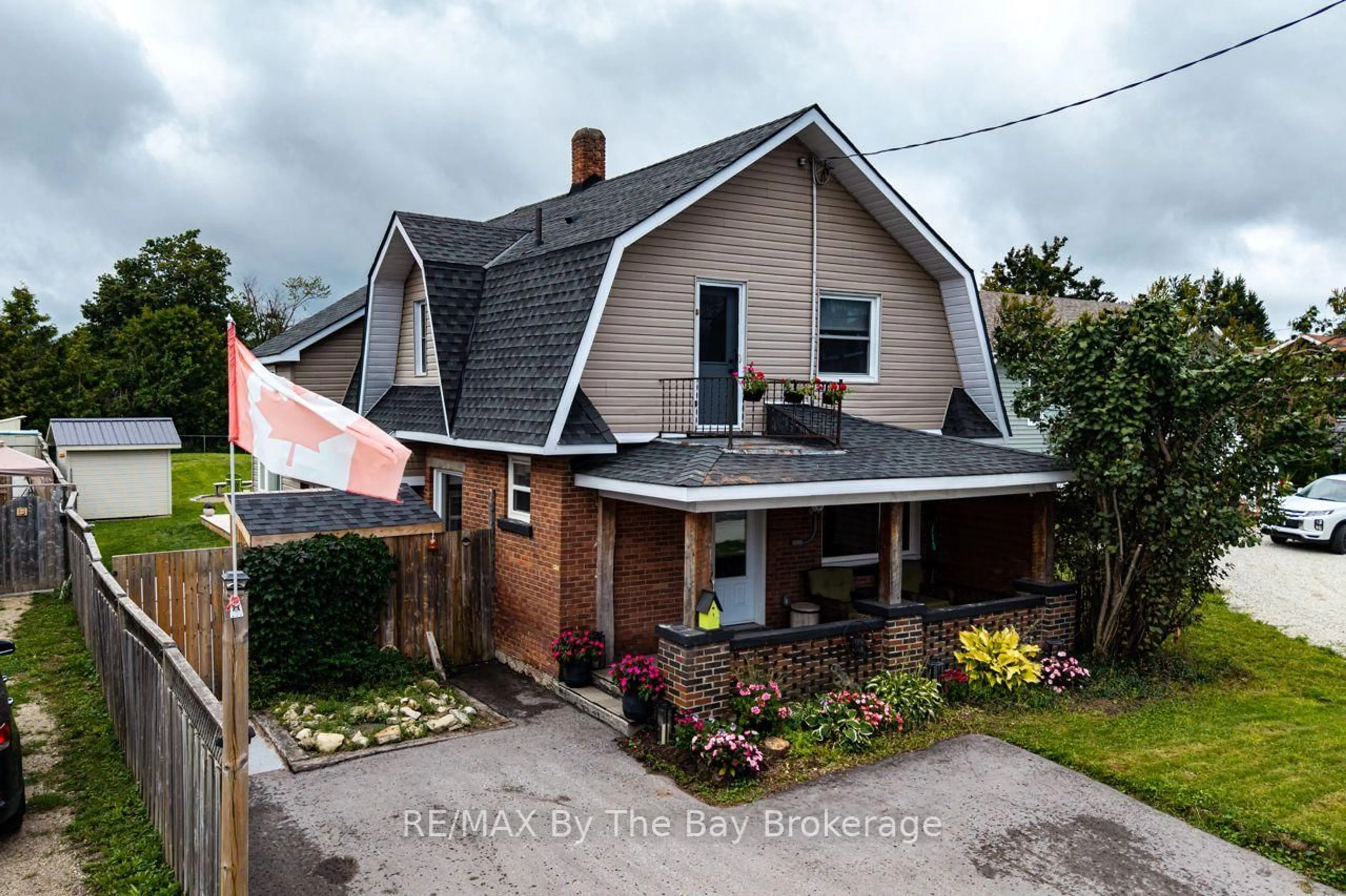 A pic from outside/outdoor area/front of a property/back of a property/a pic from drone, street for 794116 Grey Rd 124 Rd, Grey Highlands Ontario N0C 1M0