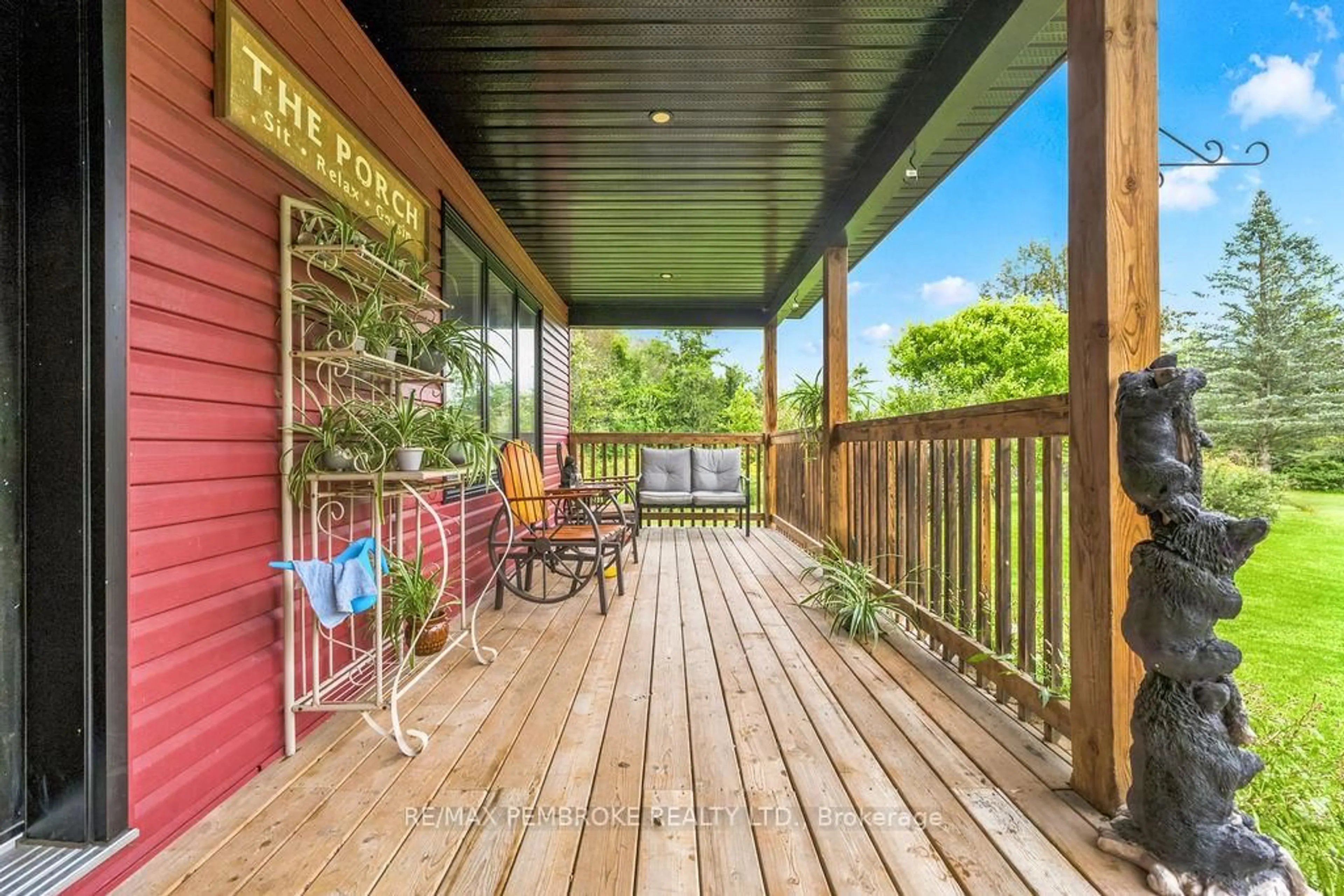 Patio, water/lake/river/ocean view for 407 Latimer Rd, North Grenville Ontario K0E 1W0
