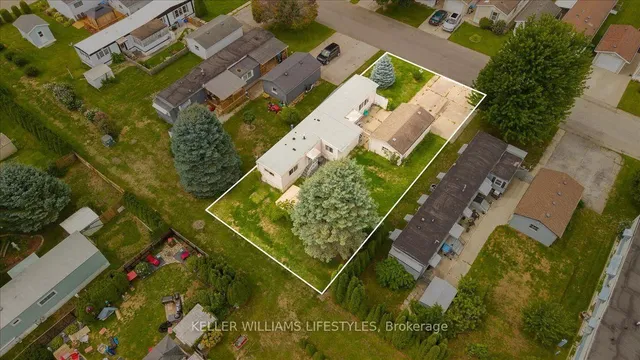 8 Stewart St, Strathroy-Caradoc 2