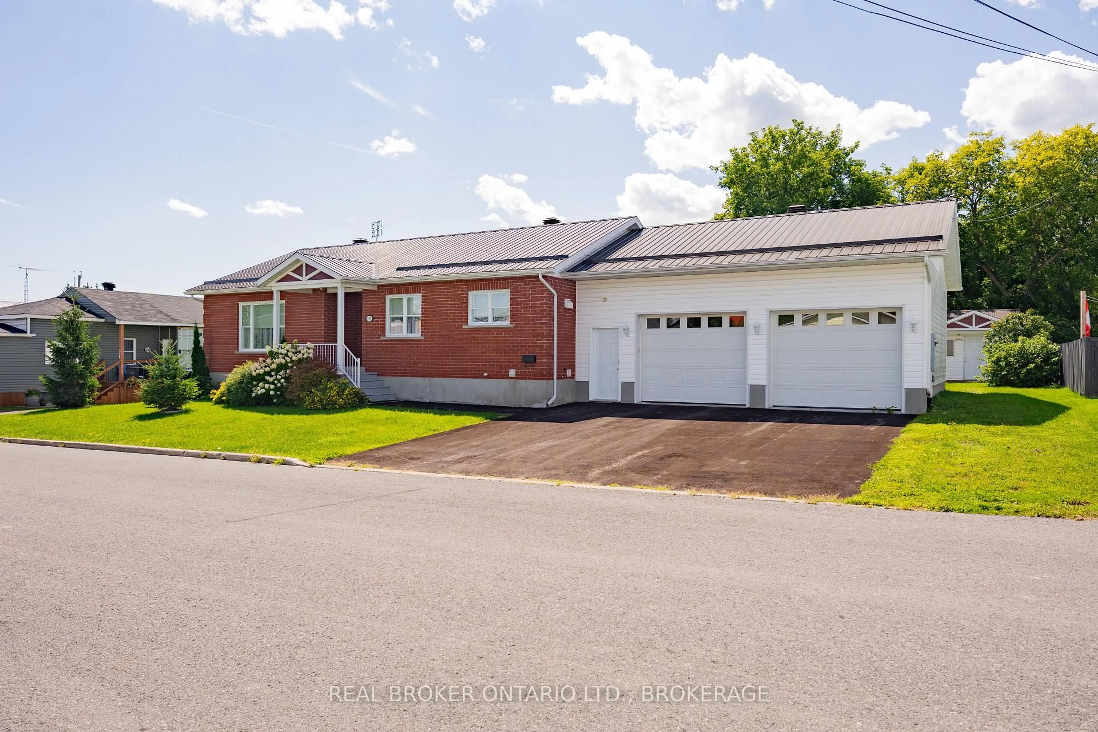 Unknown for 238 Bishop St, North Glengarry Ontario K0C 1A0