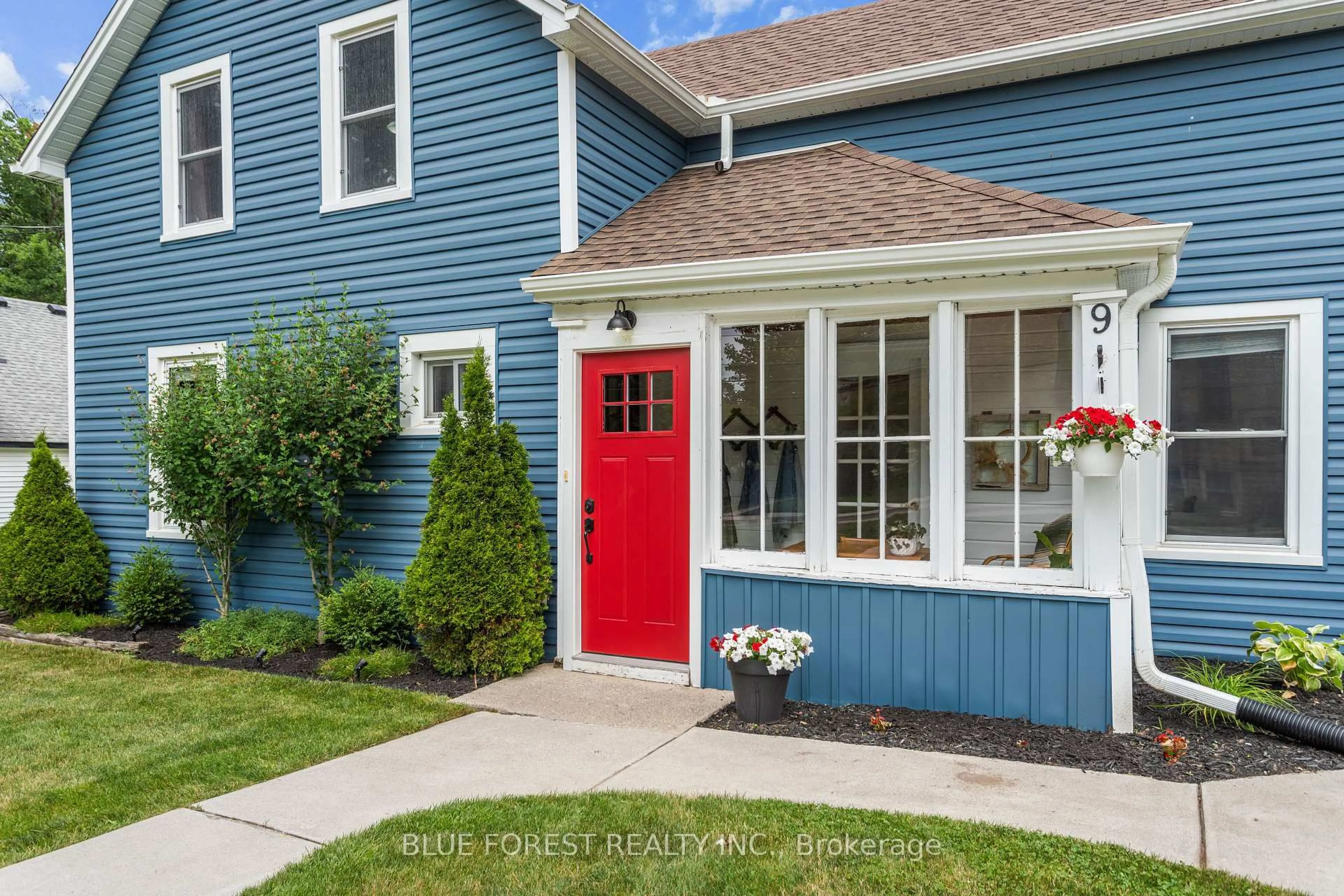 Home with vinyl exterior material, street for 9 Union St, Lambton Shores Ontario N0M 1B0