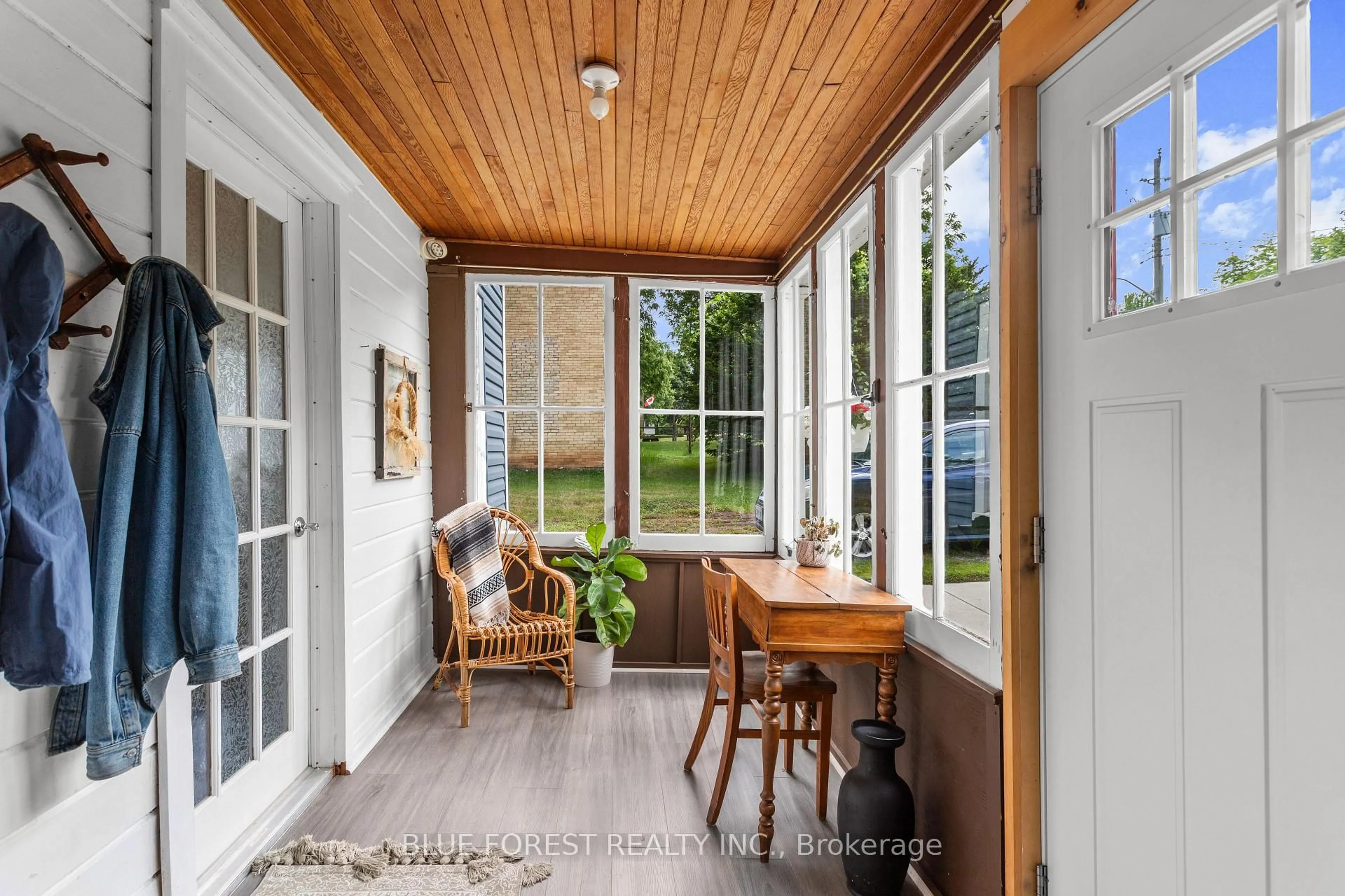 Indoor entryway for 9 Union St, Lambton Shores Ontario N0M 1B0
