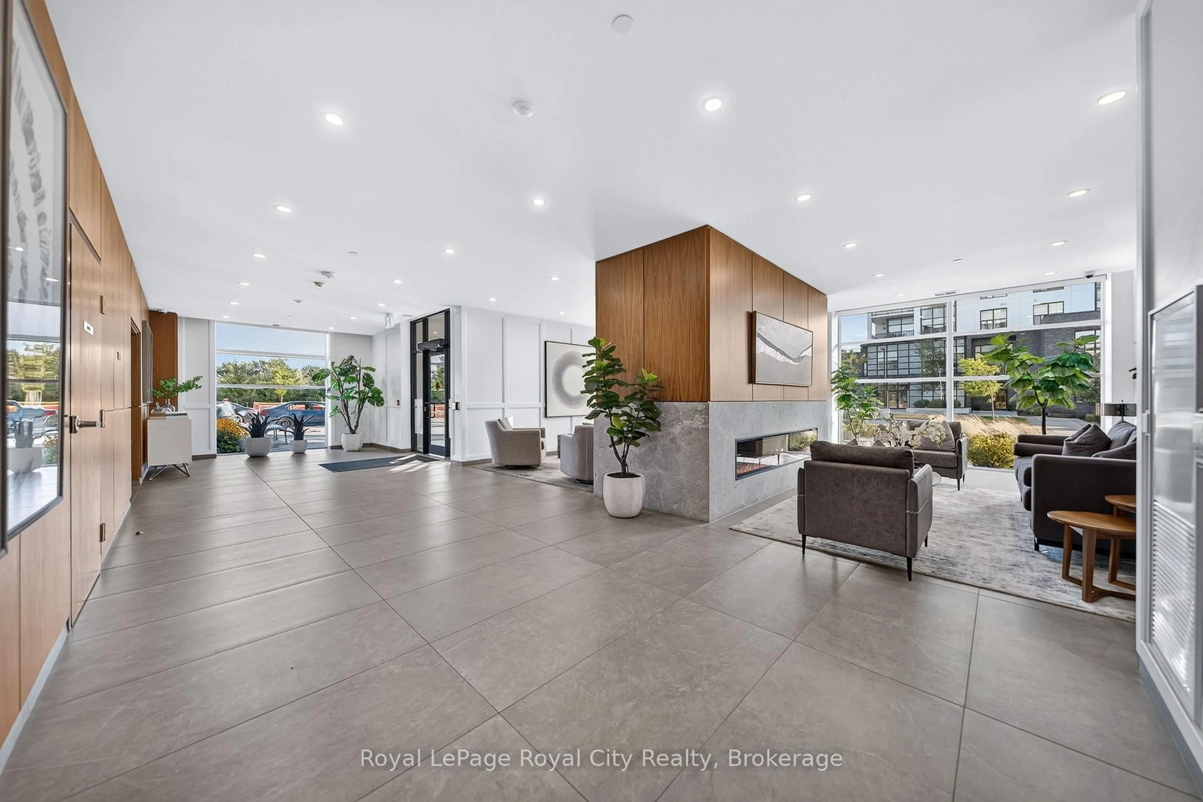 Lobby for 1880 Gordon St #305, Guelph Ontario N1L 0P5