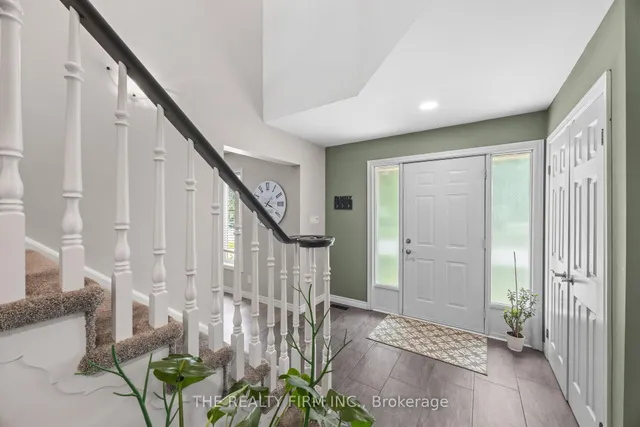 58 Dissing Cres, London North 4