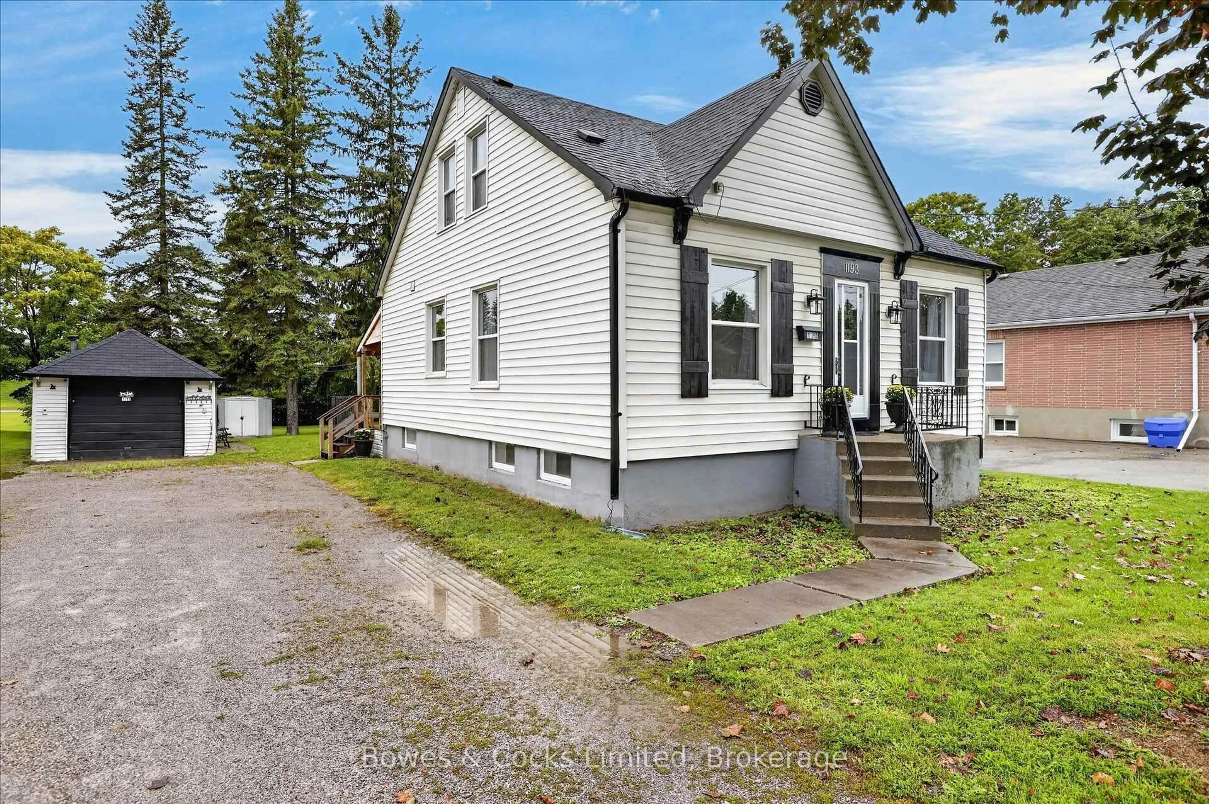 Home with vinyl exterior material, street for 1193 Clonsilla Ave, Peterborough Ontario K9J 5Y6
