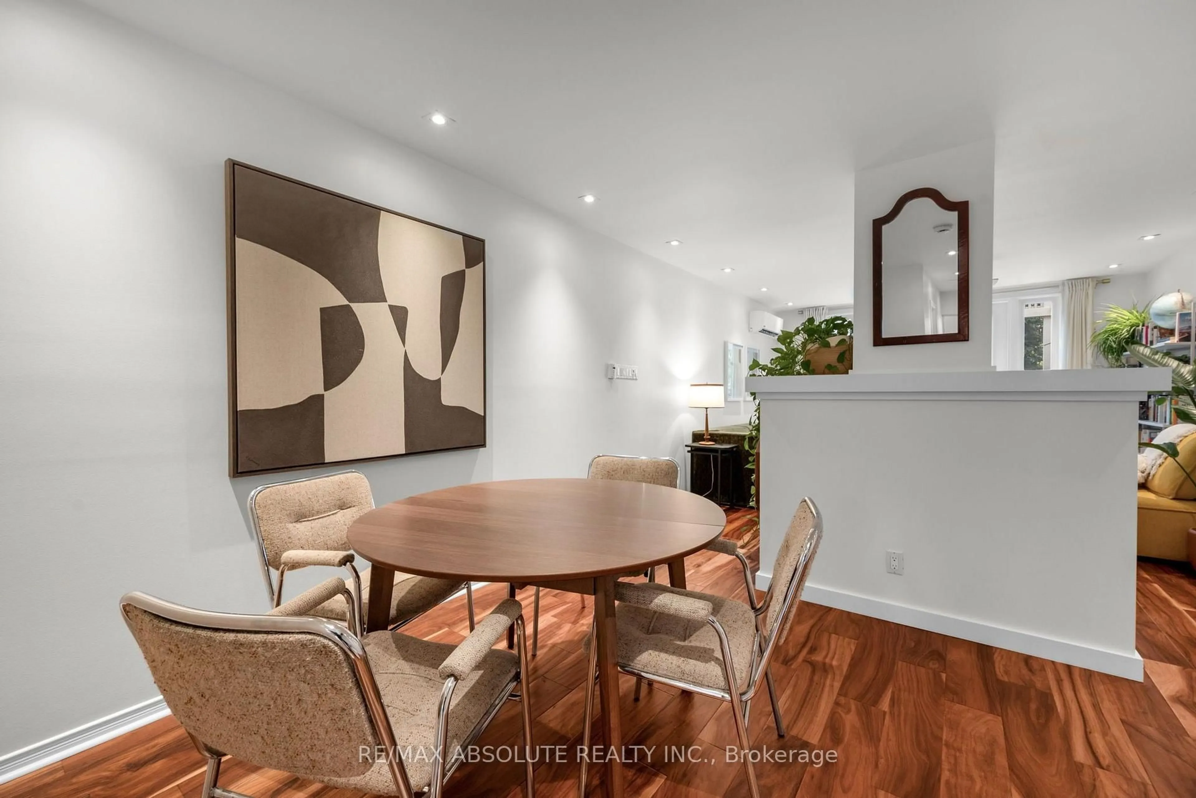 Dining room, wood/laminate floor for 20 Charlevoix St #16, Ottawa Ontario K1L 8K5
