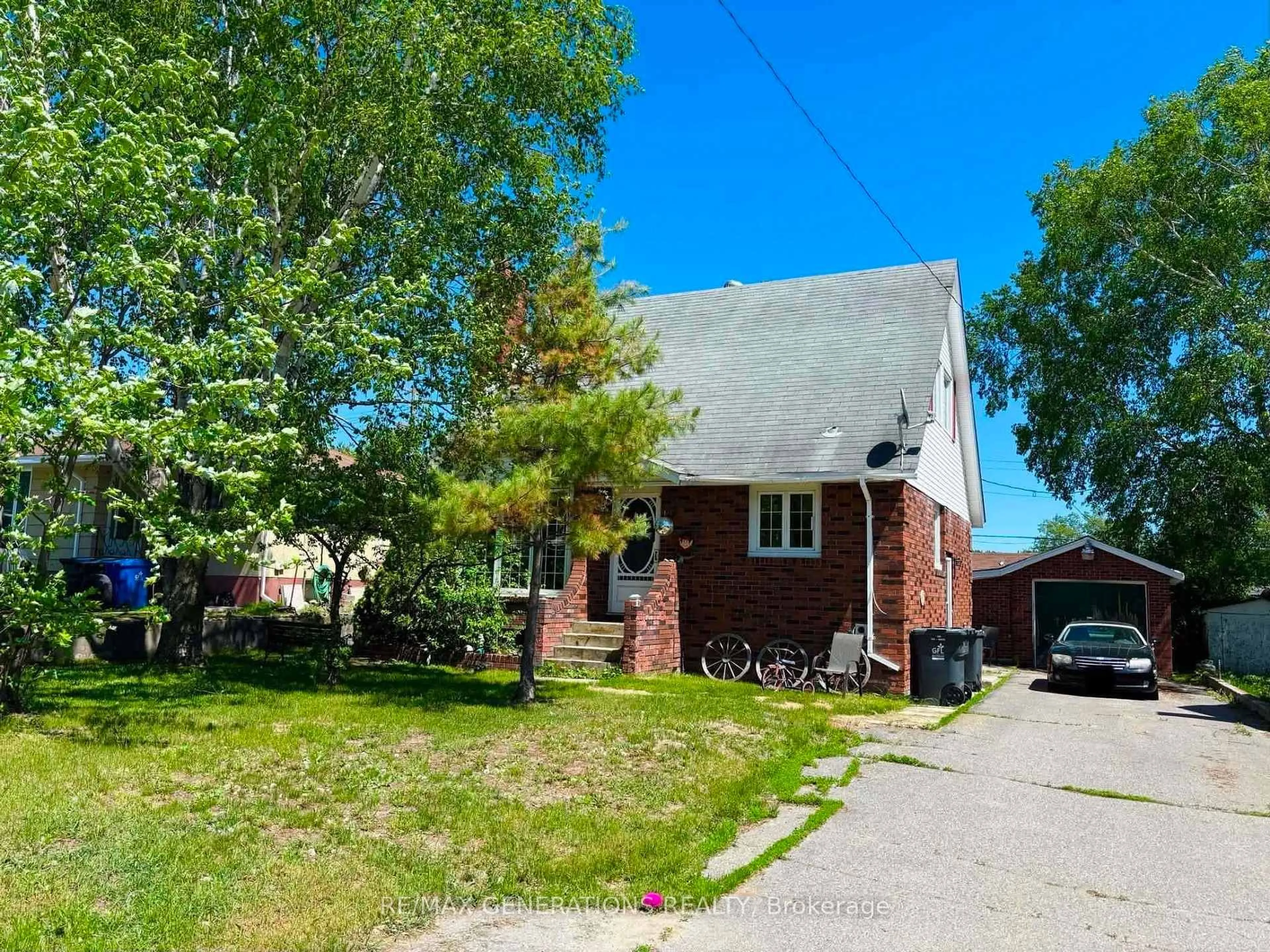 A pic from outside/outdoor area/front of a property/back of a property/a pic from drone, street for 7 Mona Dr, Manitouwadge Ontario P0T 2C0