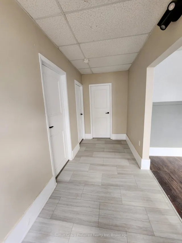 1792 Longwoods Rd, Southwest Middlesex 5