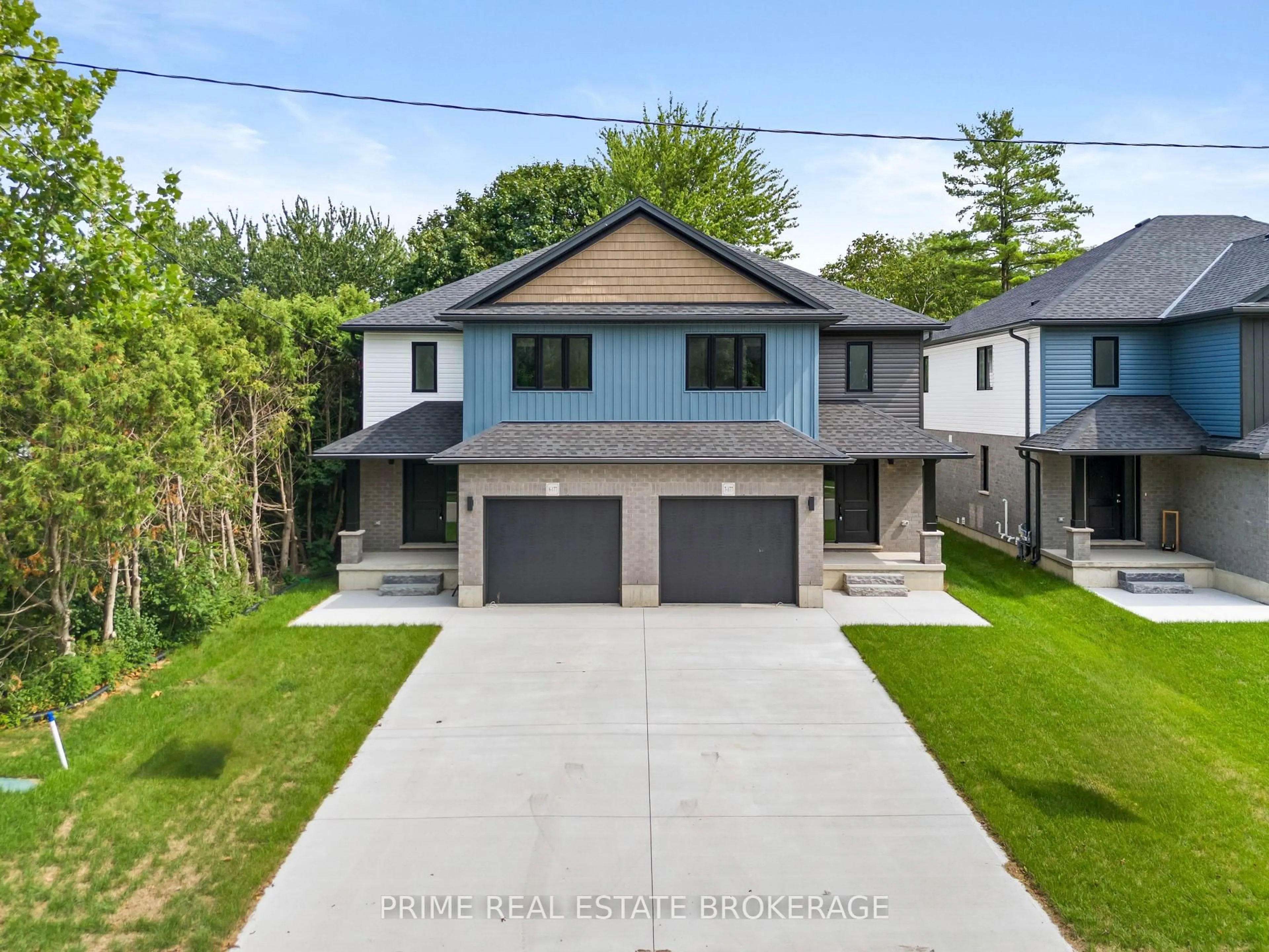 A pic from outside/outdoor area/front of a property/back of a property/a pic from drone, street for 177 Chestnut St #8, Lucan Biddulph Ontario N0M 2J0