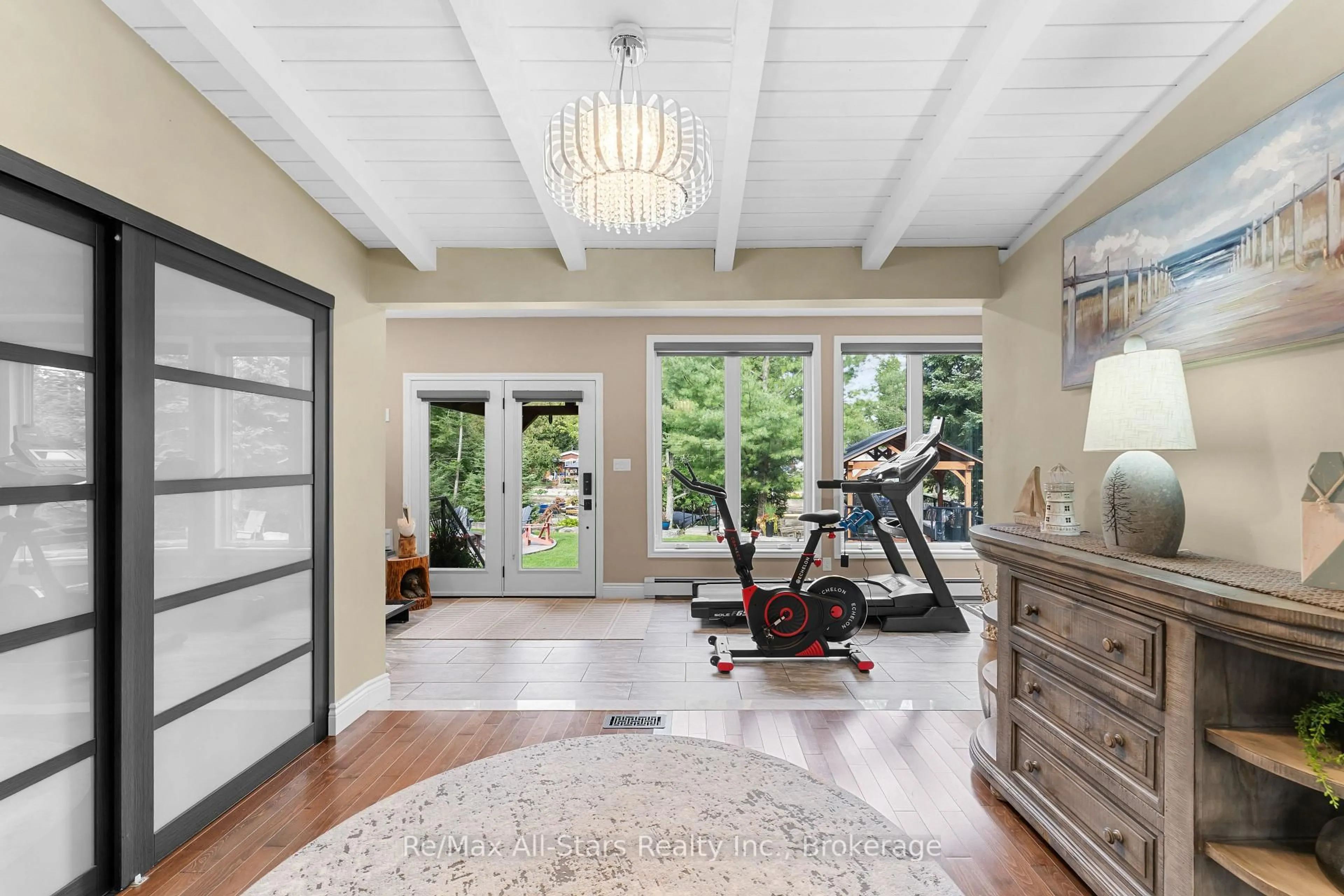 Indoor entryway for 30 River Rd, Kawartha Lakes Ontario K0M 1N0