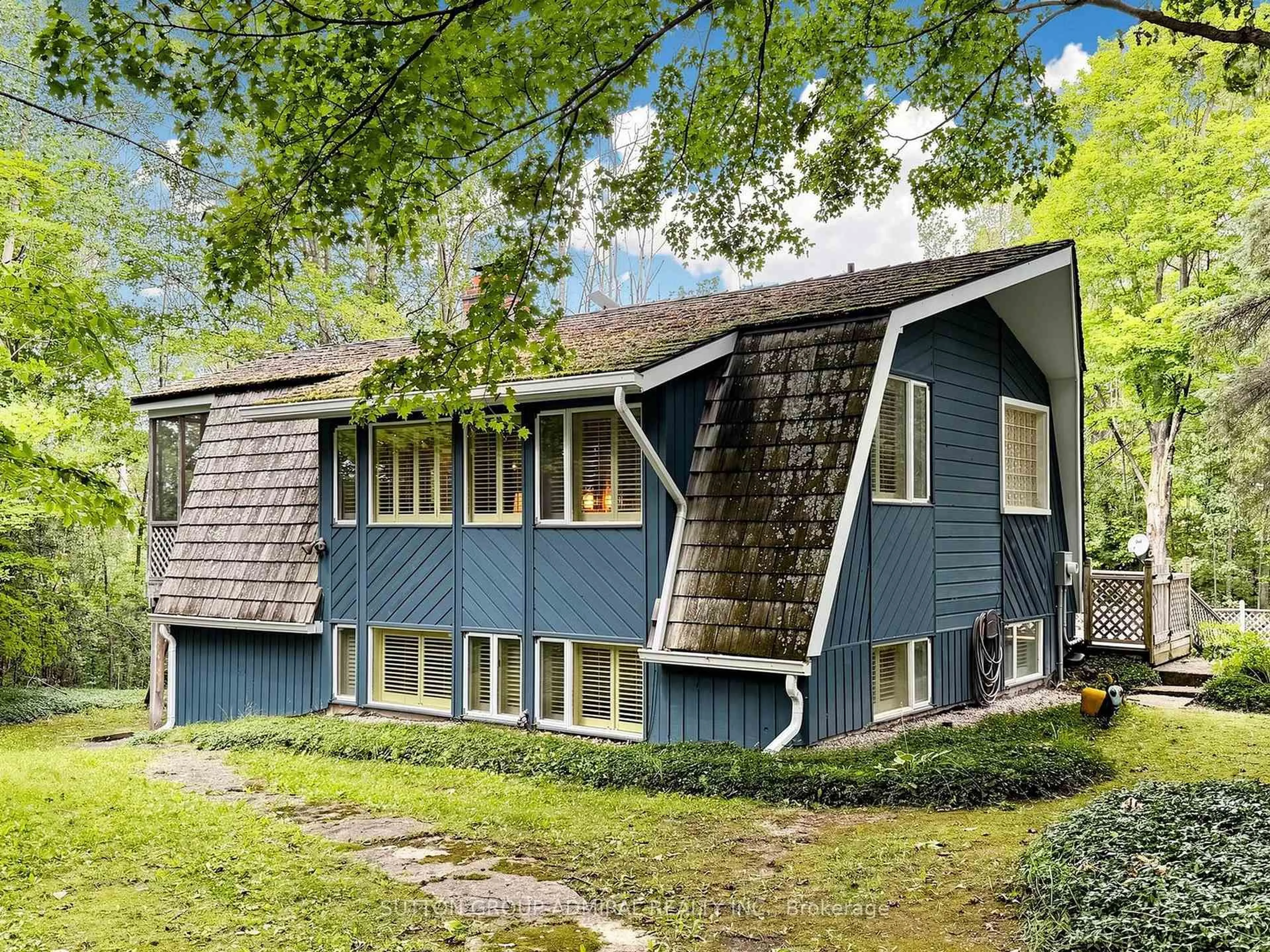 Home with vinyl exterior material, street for 428416 25TH SIDERD, Mono Ontario L9V 1G3