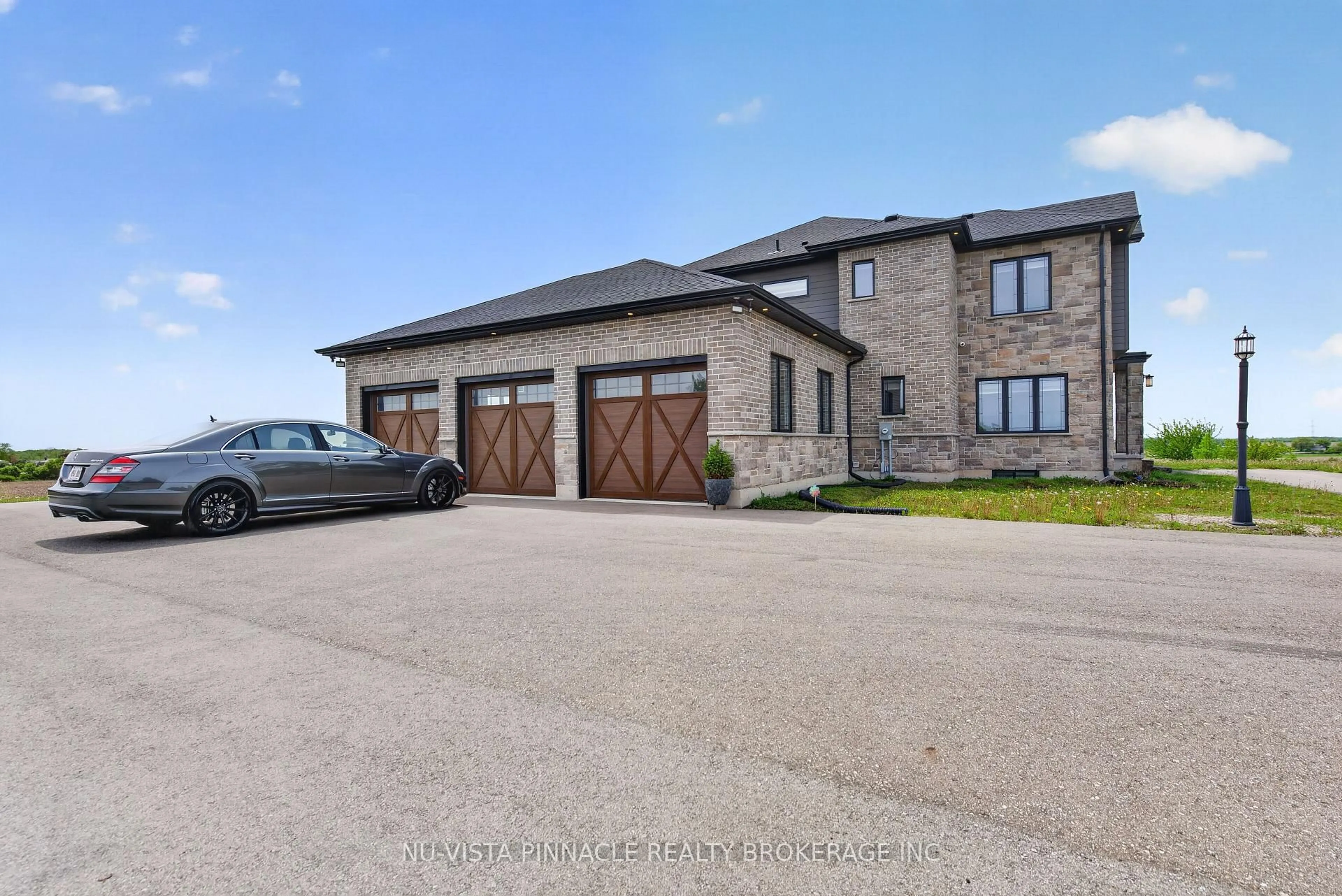 Unknown for 9507 Charlton Dr, Middlesex Centre Ontario N0M 1P0