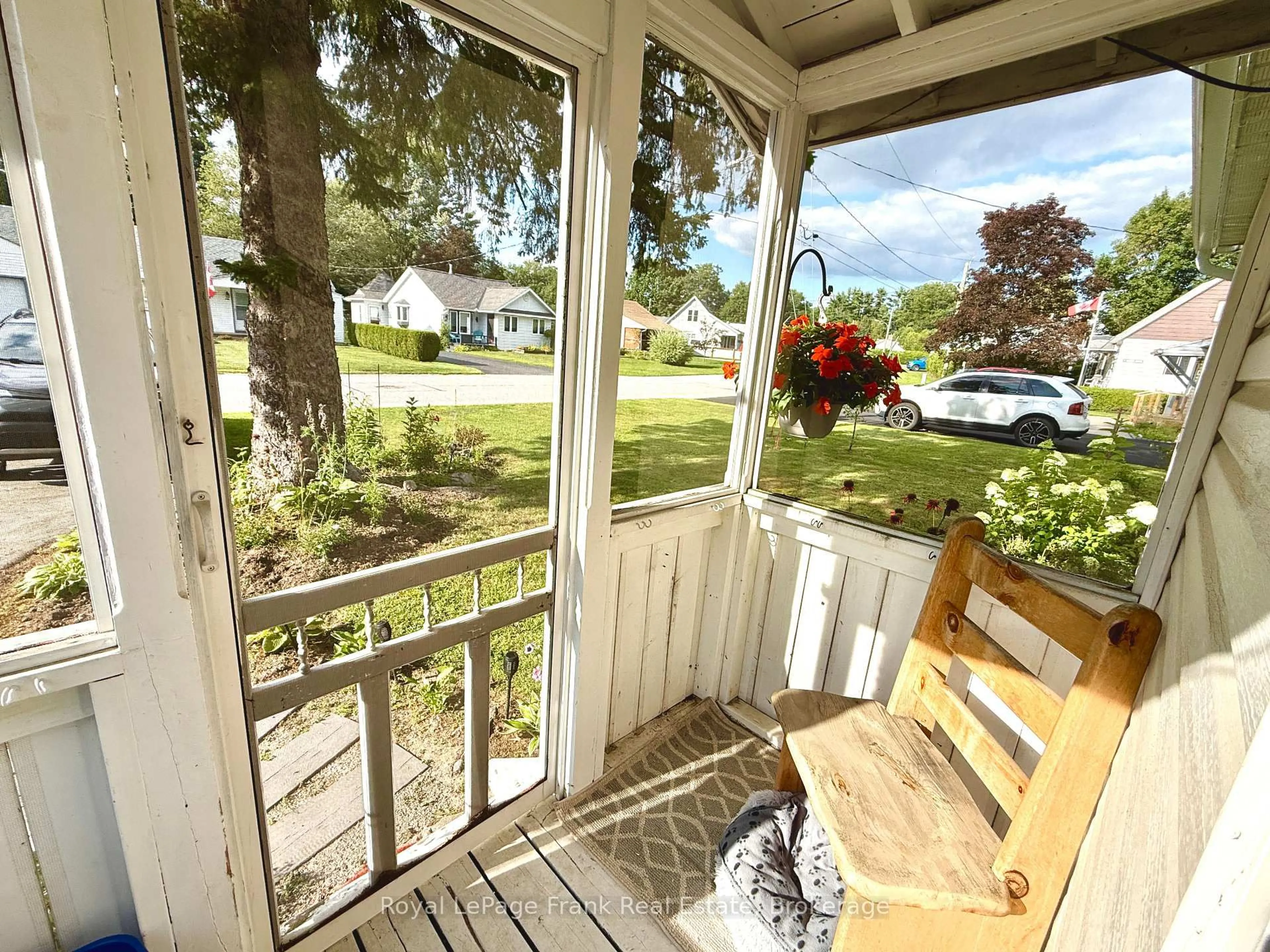 Patio, water/lake/river/ocean view for 235 Kingswood Dr, Gravenhurst Ontario P1P 1L6