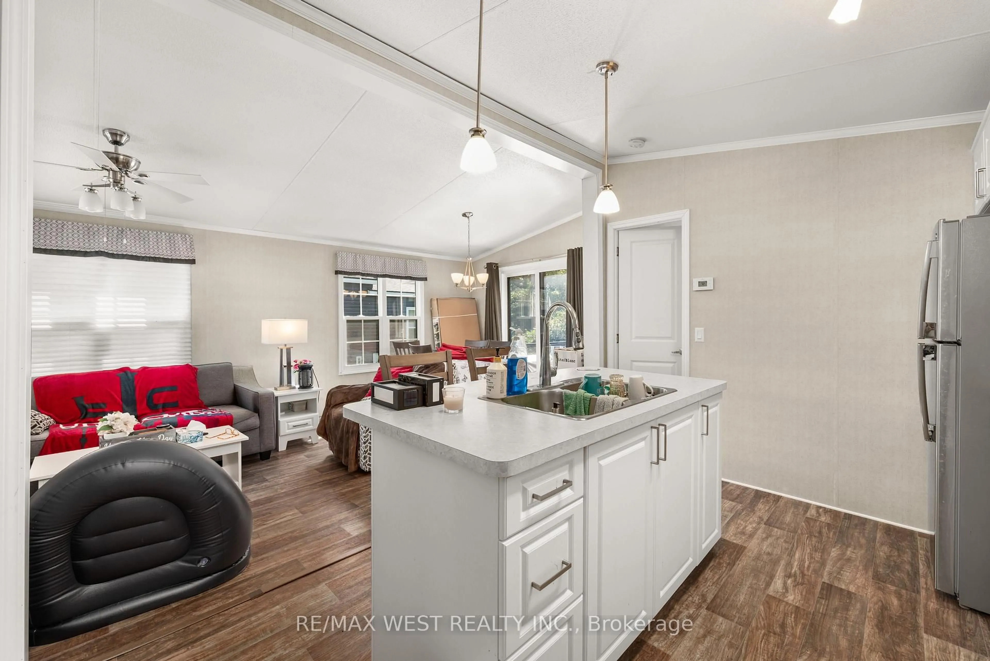 Open concept kitchen, unknown for 657 Thunder Bridge Rd #WV 2, Kawartha Lakes Ontario K9V 4R1