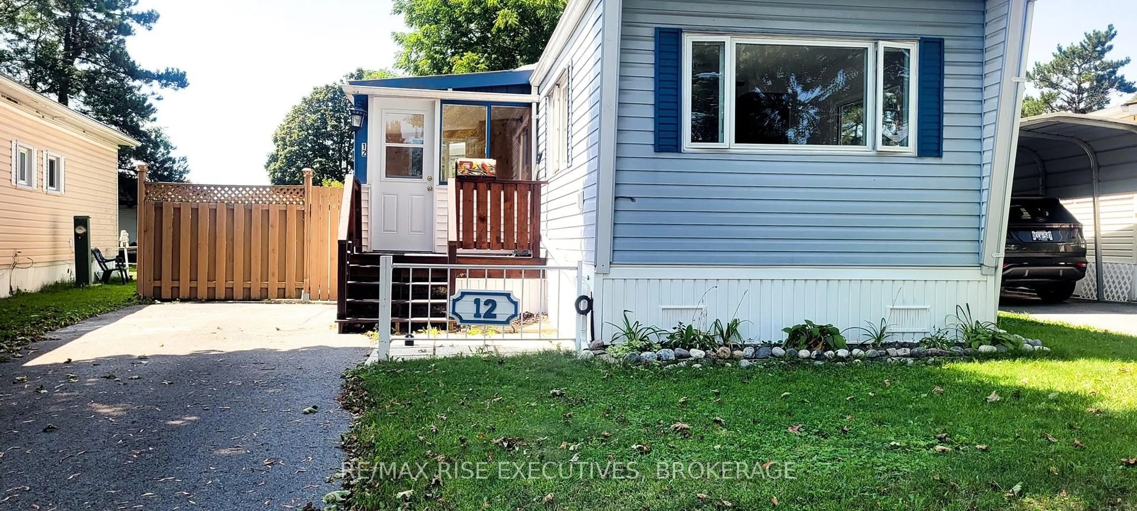 Home with vinyl exterior material, street for 12 Wentworth Dr, Kingston Ontario K7K 5C9