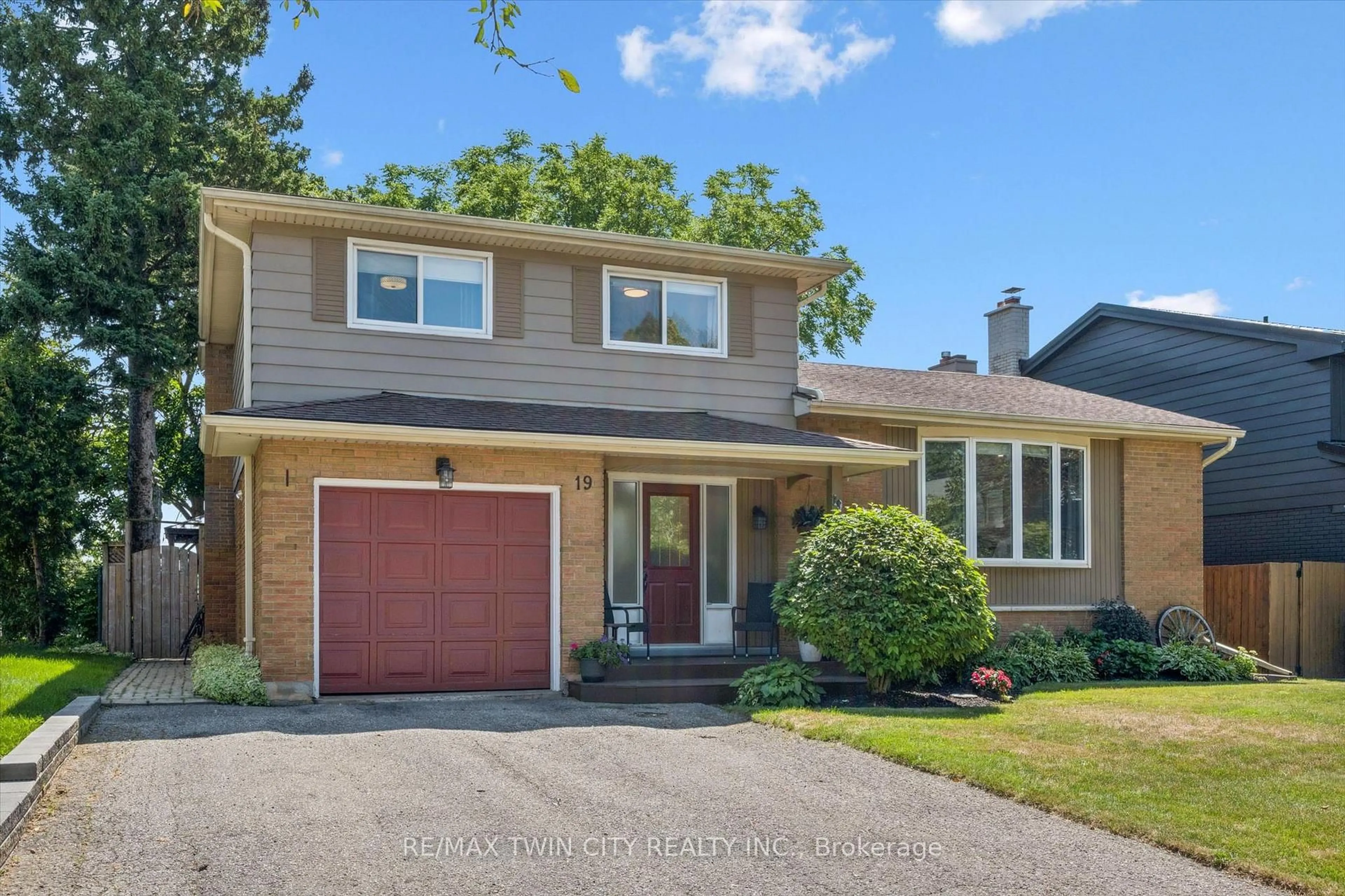 Home with brick exterior material, street for 19 Mcgarry Dr, Kitchener Ontario N2N 1A3