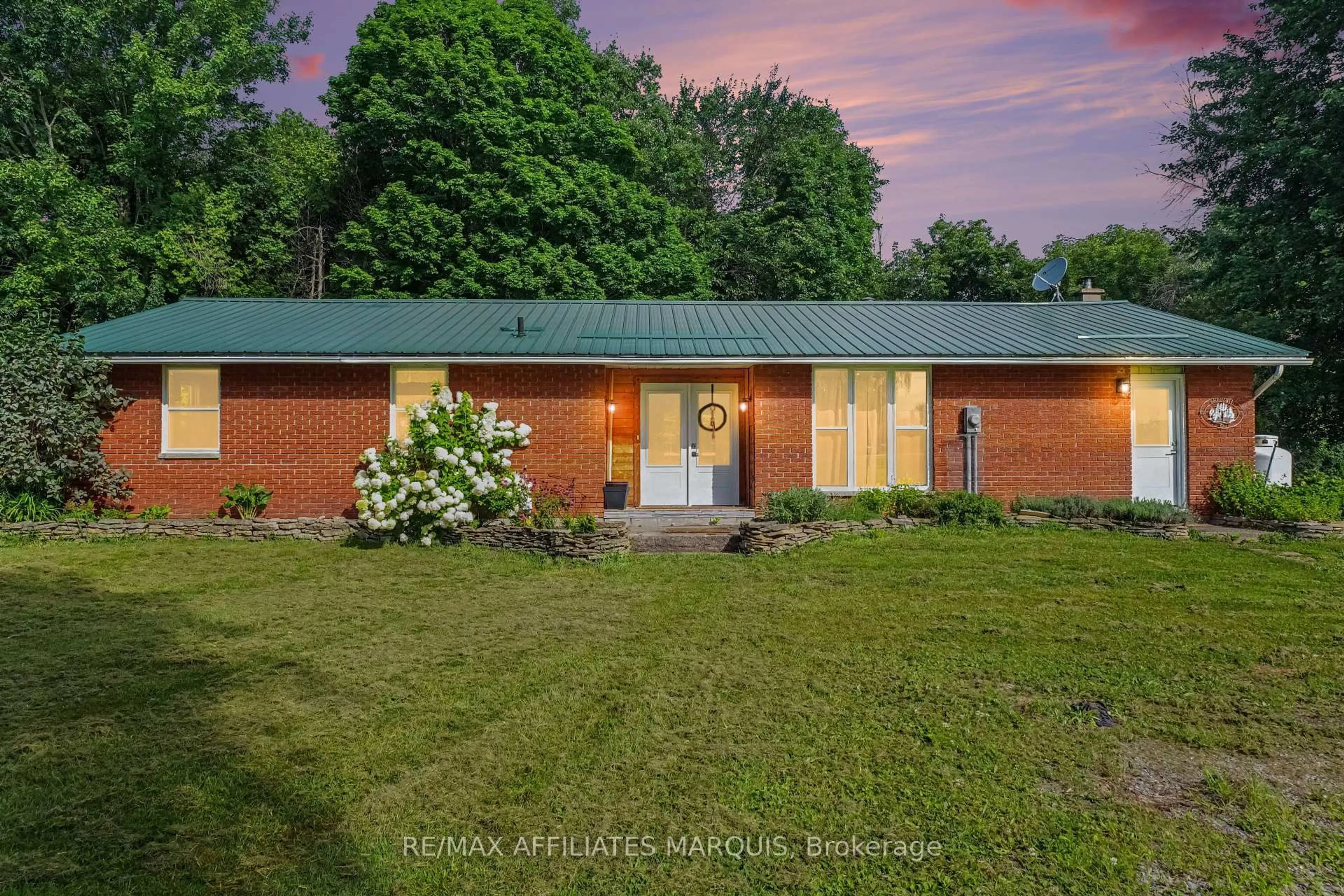 A pic from outside/outdoor area/front of a property/back of a property/a pic from drone, building for 1820 Cty 16 Rd, Merrickville-Wolford Ontario K0G 1G0