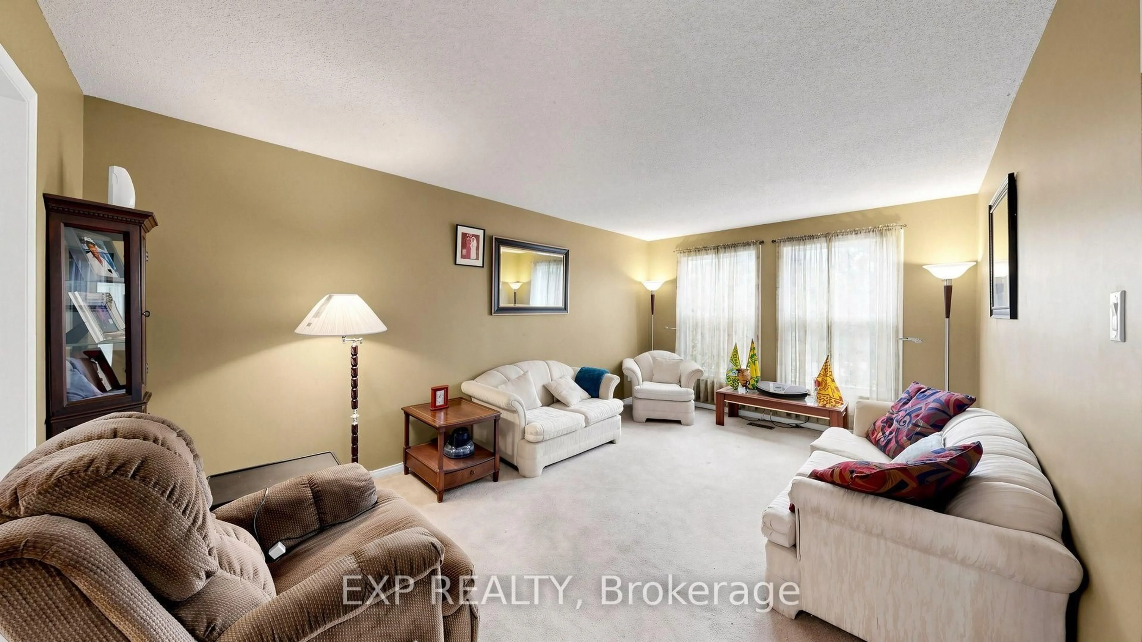 Living room with furniture, unknown for 28 Hurlbut Pl, Cambridge Ontario N1T 1L6
