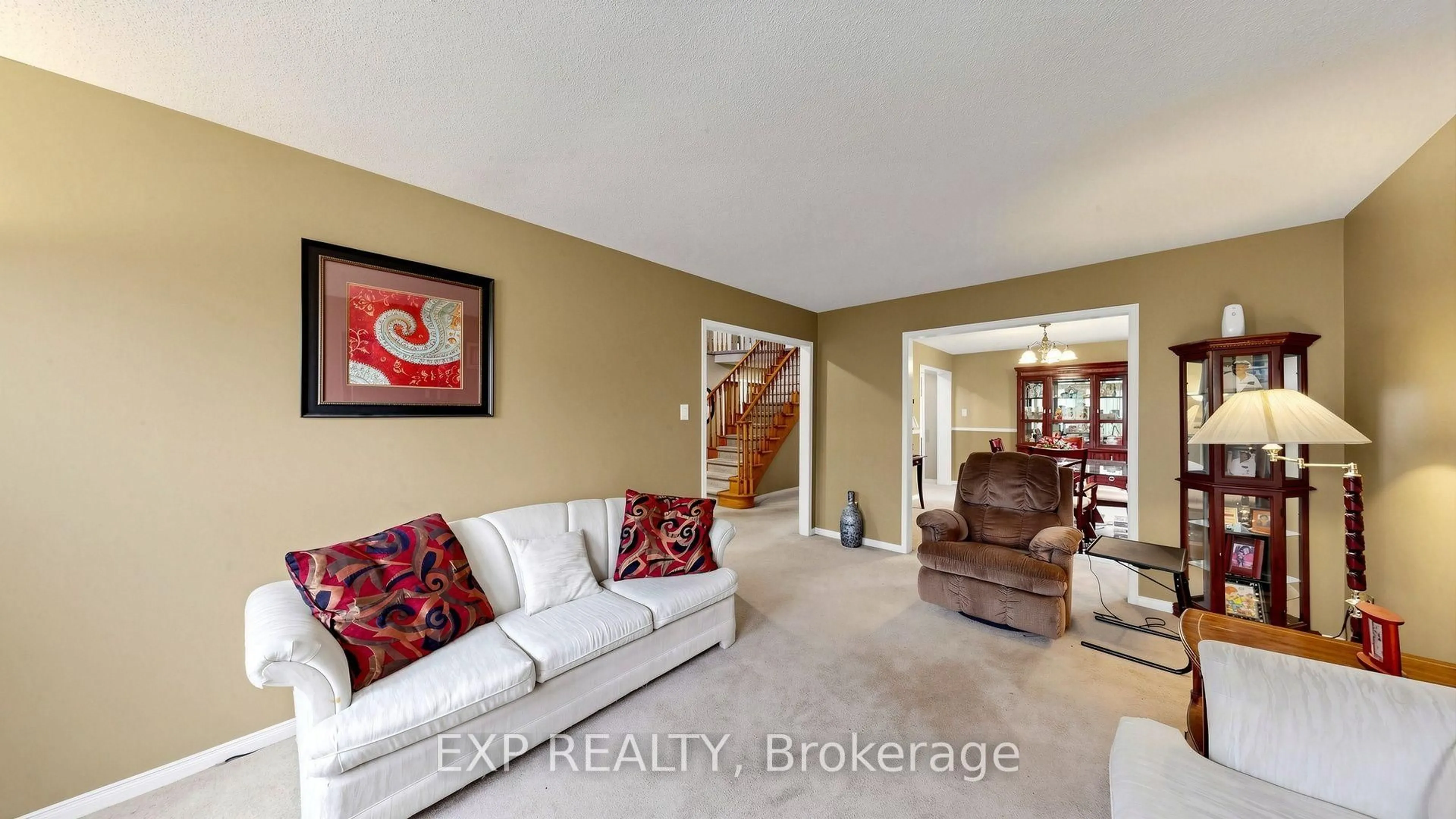 Living room with furniture, unknown for 28 Hurlbut Pl, Cambridge Ontario N1T 1L6